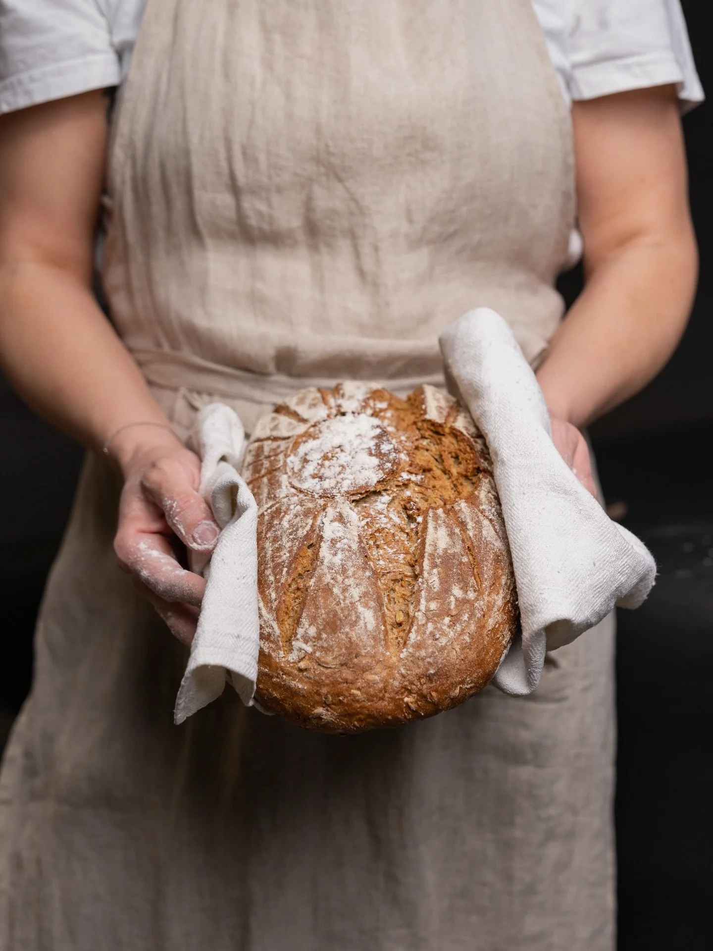Jetzt ne frische Bemme&hellip; 🤤 Egal ob zum Fr&uuml;hst&uuml;ck, f&uuml;r die Arbeit oder zum Abendessen &ndash; unsere frischen, bek&ouml;mmlichen, leckeren und haltbaren Brote versorgen dich zu jeder Tageszeit mit bestem Geschmack.

🍞 Schau in e