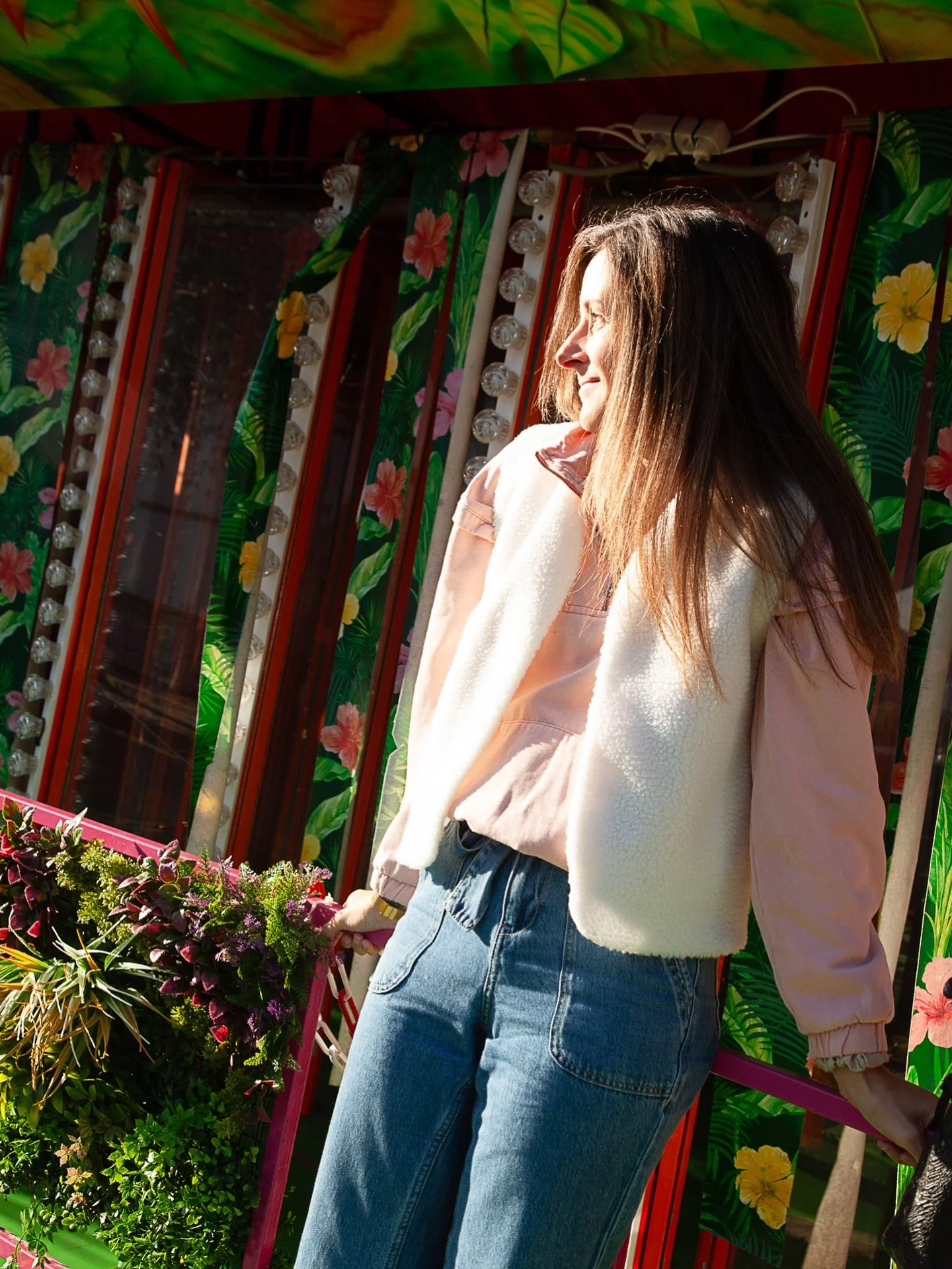 Cet hiver, on a choisi la couleur et la douceur.

Celles qui r&eacute;chauffent les &eacute;paules. Celles qui prennent le temps. Celles qui se fabriquent &agrave; la main, ici, en Bretagne

La capsule hiver arrive, ce dimanche 16 novembre.

&Agrave;