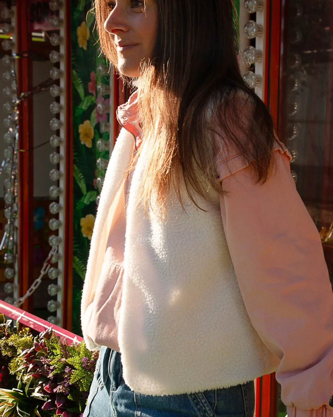 Une capsule qui parle d&rsquo;hiver, mais surtout de chaleur. De couleurs et de gestes lents. De mati&egrave;res qui rassurent.

Tout a &eacute;t&eacute; pens&eacute; &agrave; l&rsquo;atelier avec soin.
La capsule est toujours disponible.

(En petite