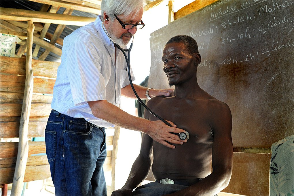 Dr-Fournier-Medical-Exam-Haiti.jpg