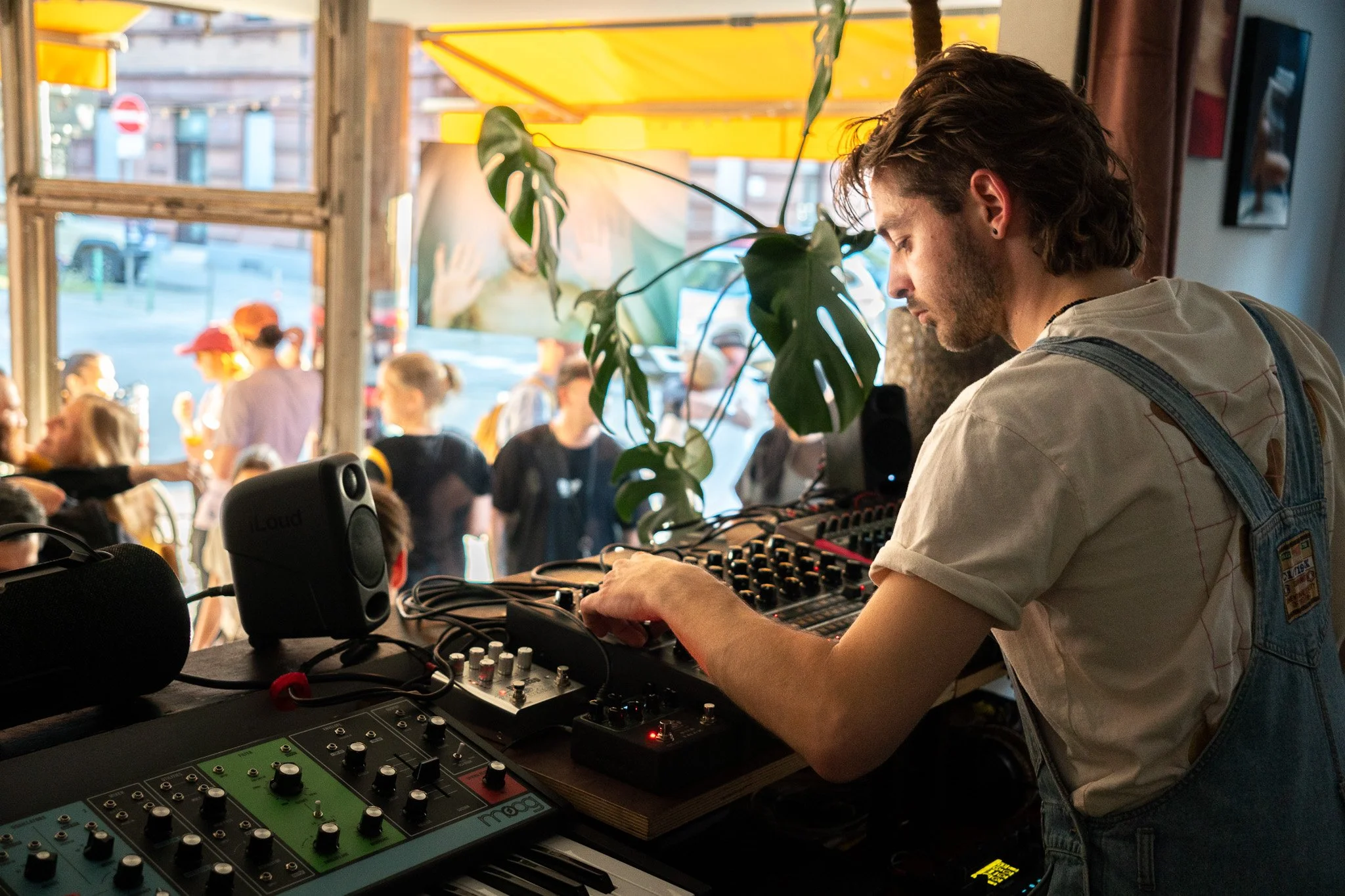 REVERIES Homepage07.jpg