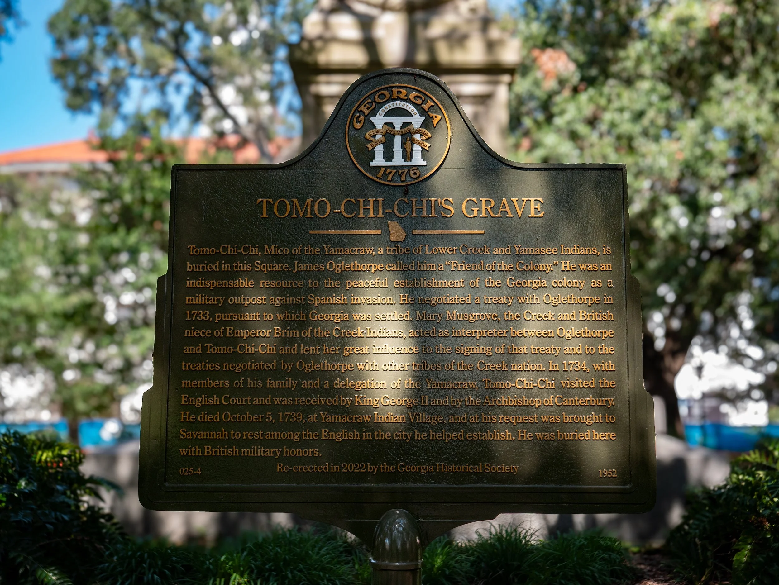 Tomochichi’s Grave historical marker in Wright Square, Savannah