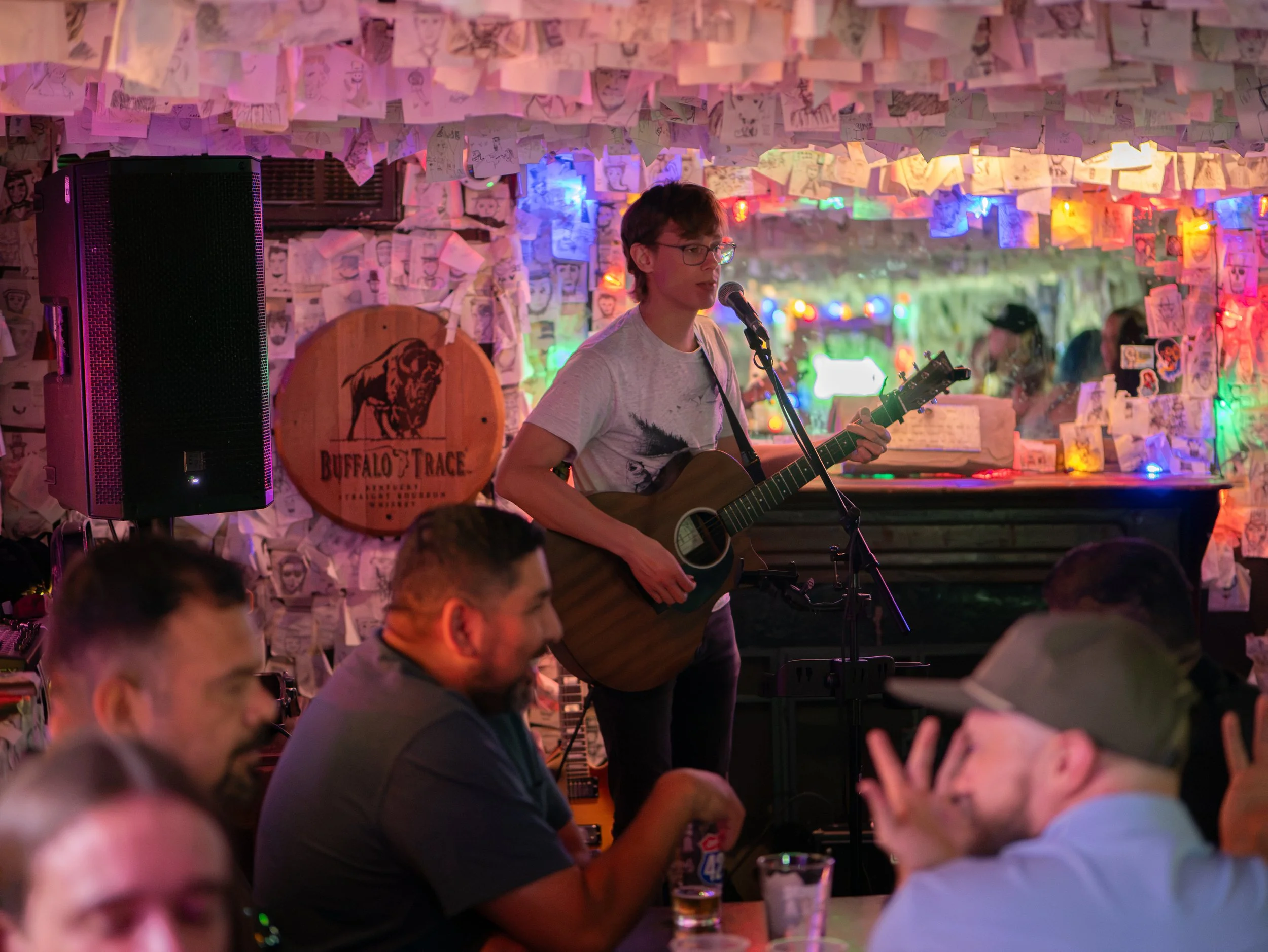 Ran Dodgers sings and plays acoustic guitar at Abe’s on Lincoln