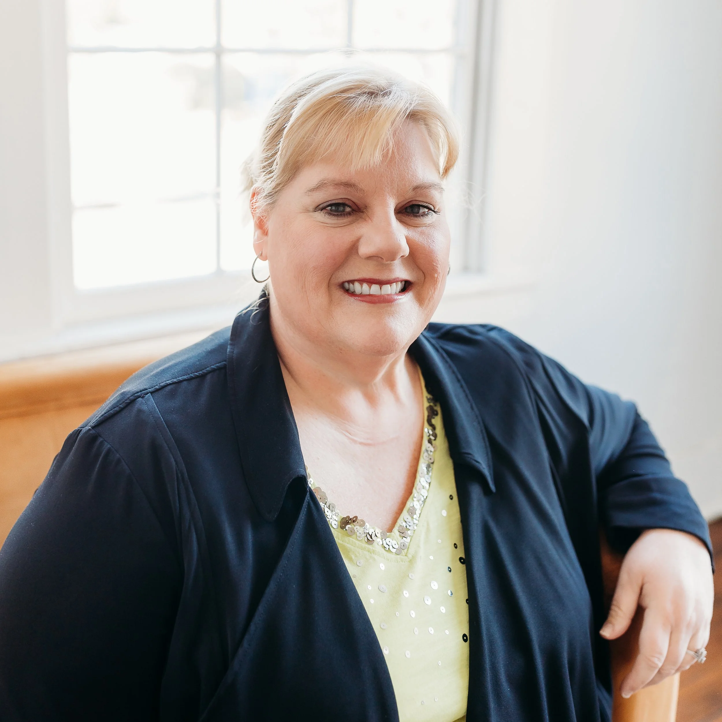 Victoria Burnett, Savannah Wedding Officiant