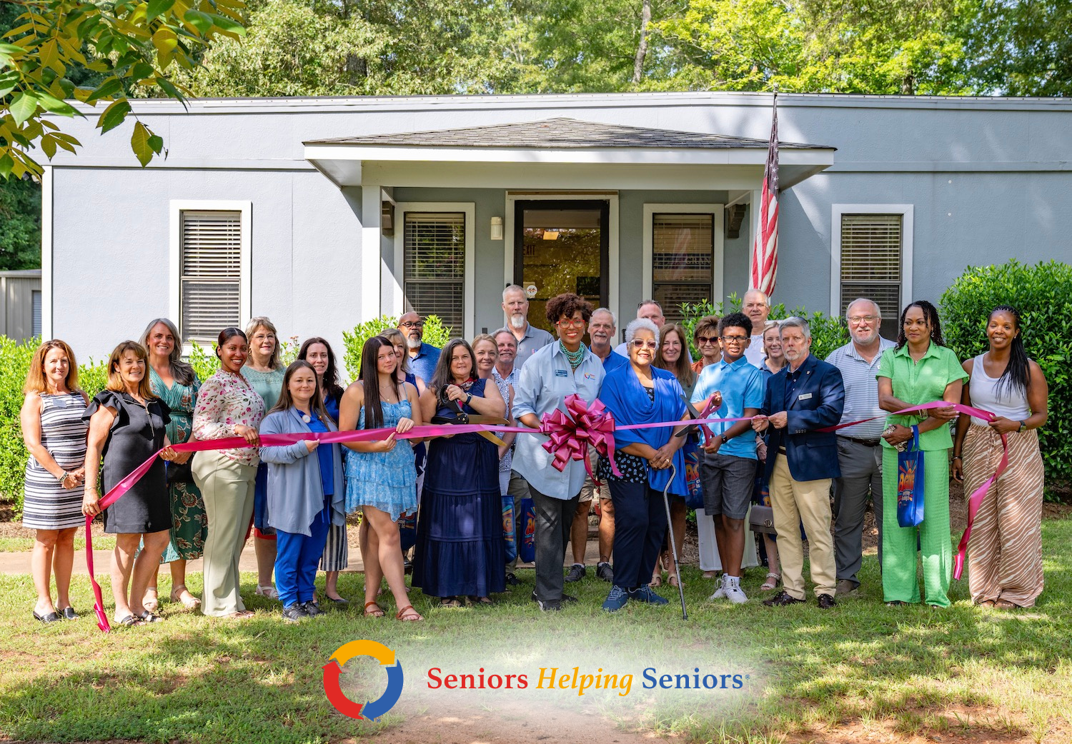 Greene and Putnam Chambers Celebrate Ribbon Cutting for Seniors Helping Seniors®