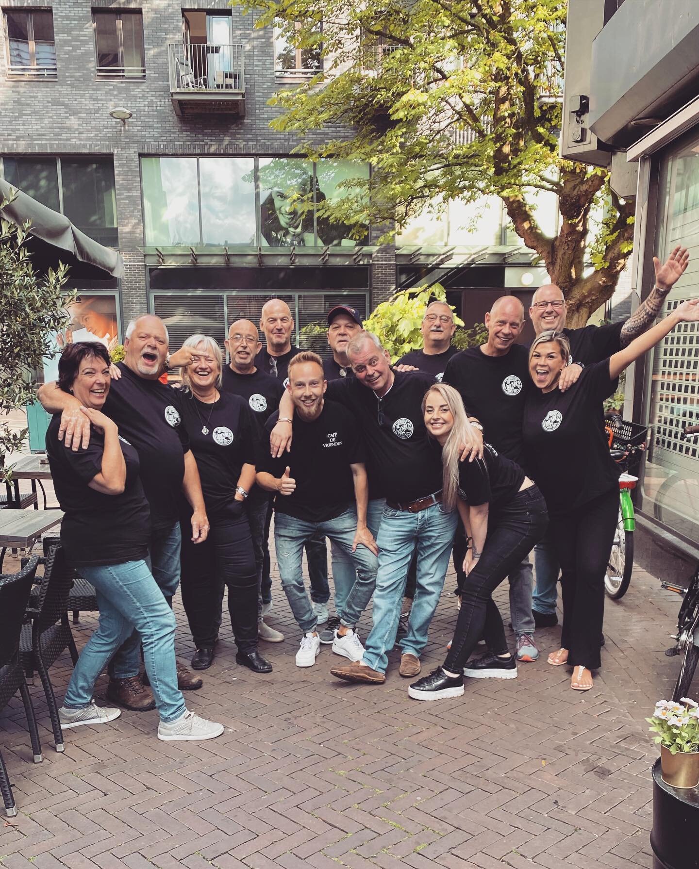 Om 14.00uur zijn de poorten weer geopend 🍻🥂 komen jullie ook gezellig langs ? 🤍