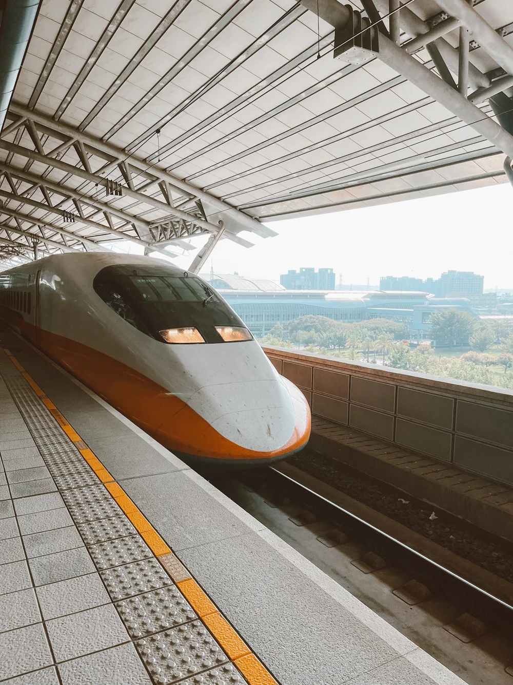 » High Speed Rail (HSR)