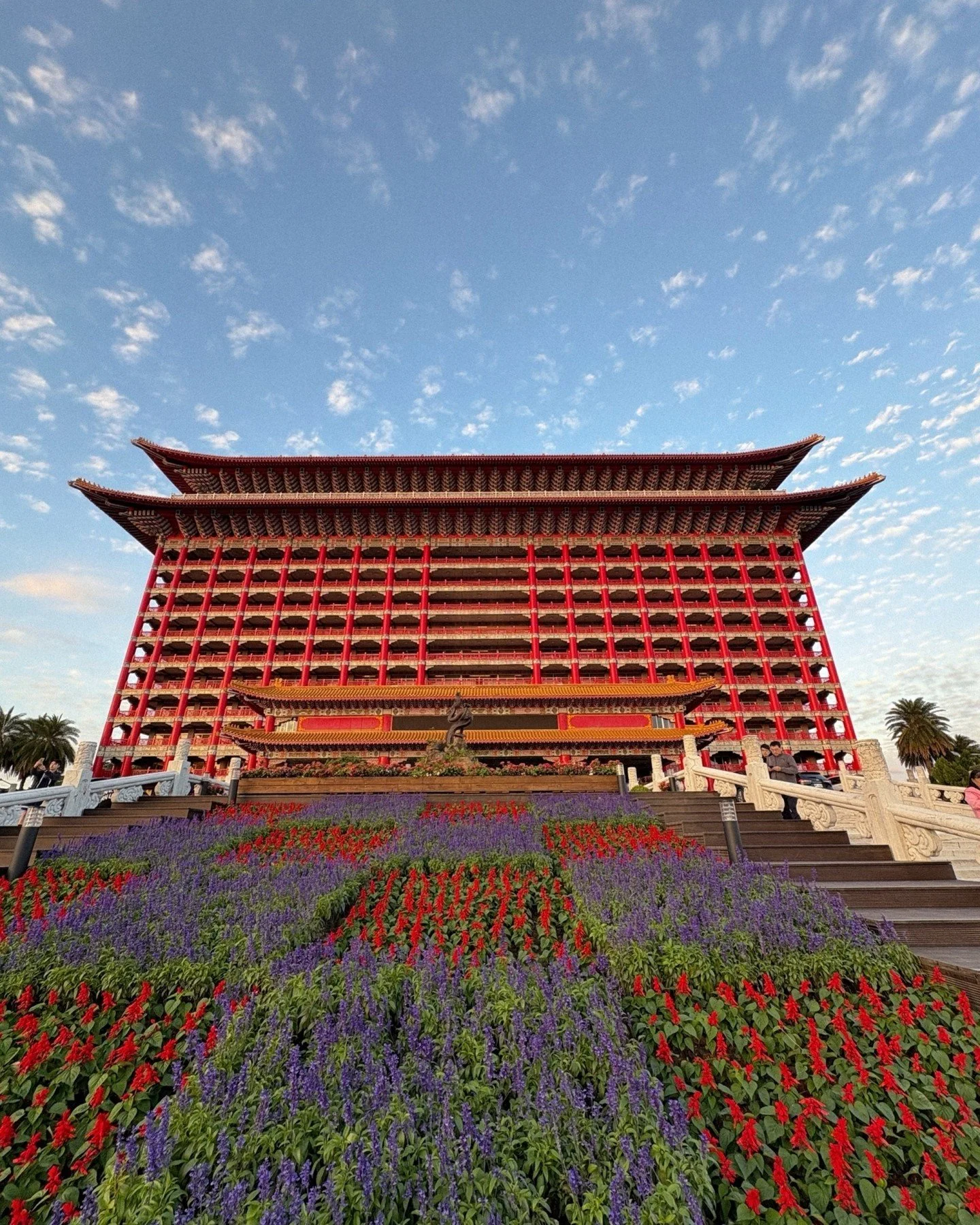 What&rsquo;s more magical -- Taipei Grand Hotel at golden hour or under the stars? ✨

From the huge red pillars of the Grand Hotel to watching the Taipei city glow from sunset into night, this spot is incredible &mdash; and yes, you can even explore 