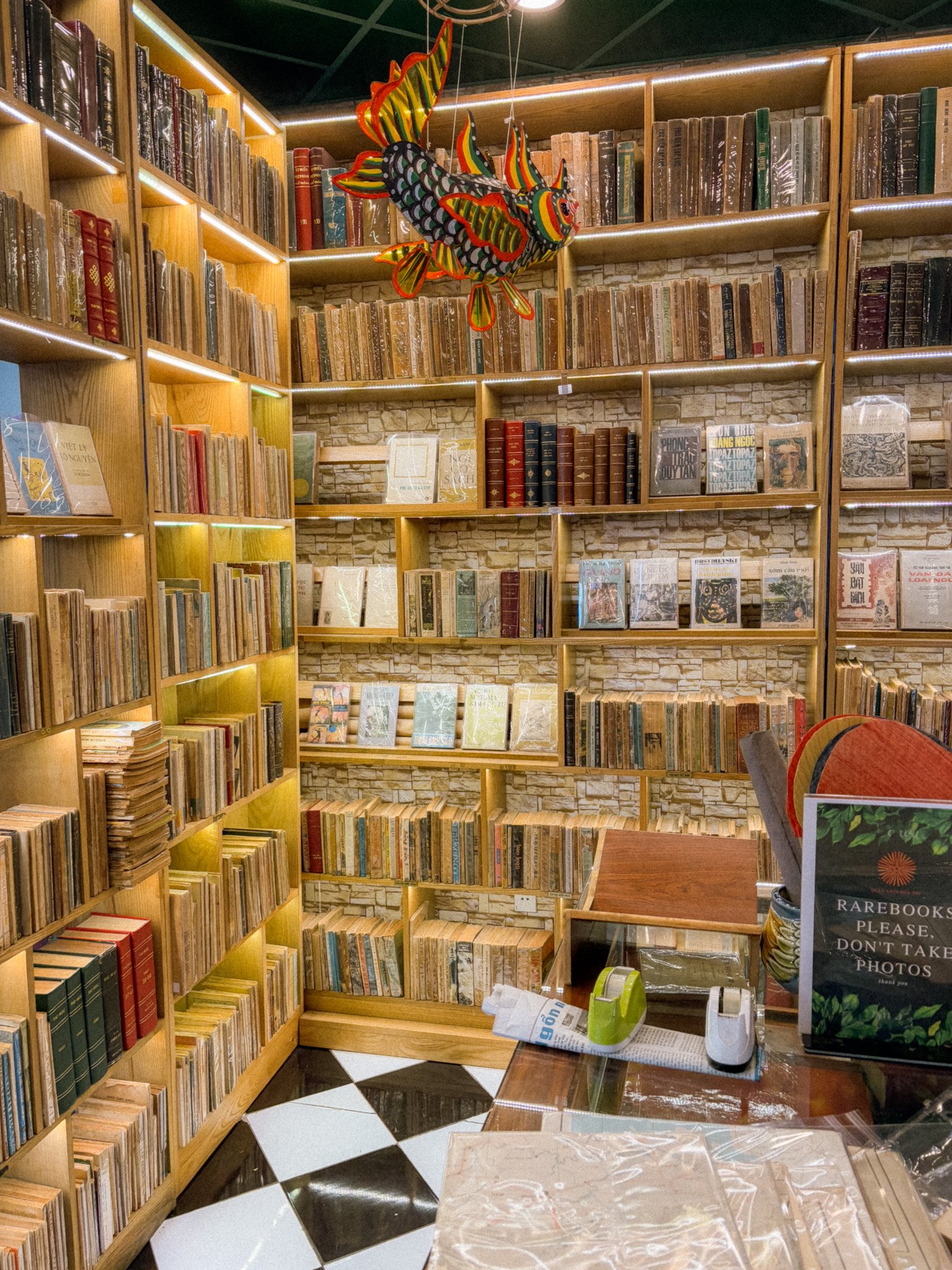 【Nguyễn Văn Bình】Book Street in Saigon, Vietnam