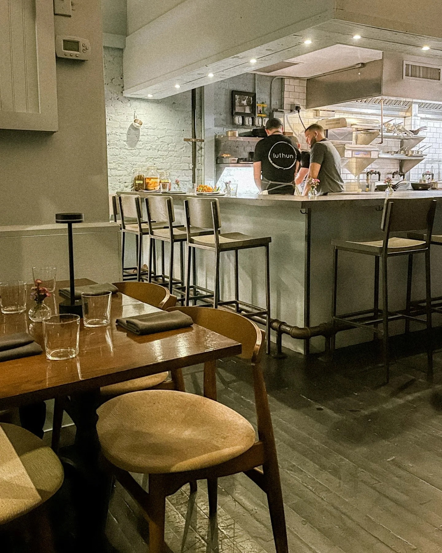 Have you ever had a meal so good it&rsquo;s still living rent-free in your mind?

Our dinner at @luthunnyc￼ for our anniversary was one of those nights that was just so unforgettable &mdash; cozy, intimate, flavorful and an artistic masterpiece🍷✨
💬