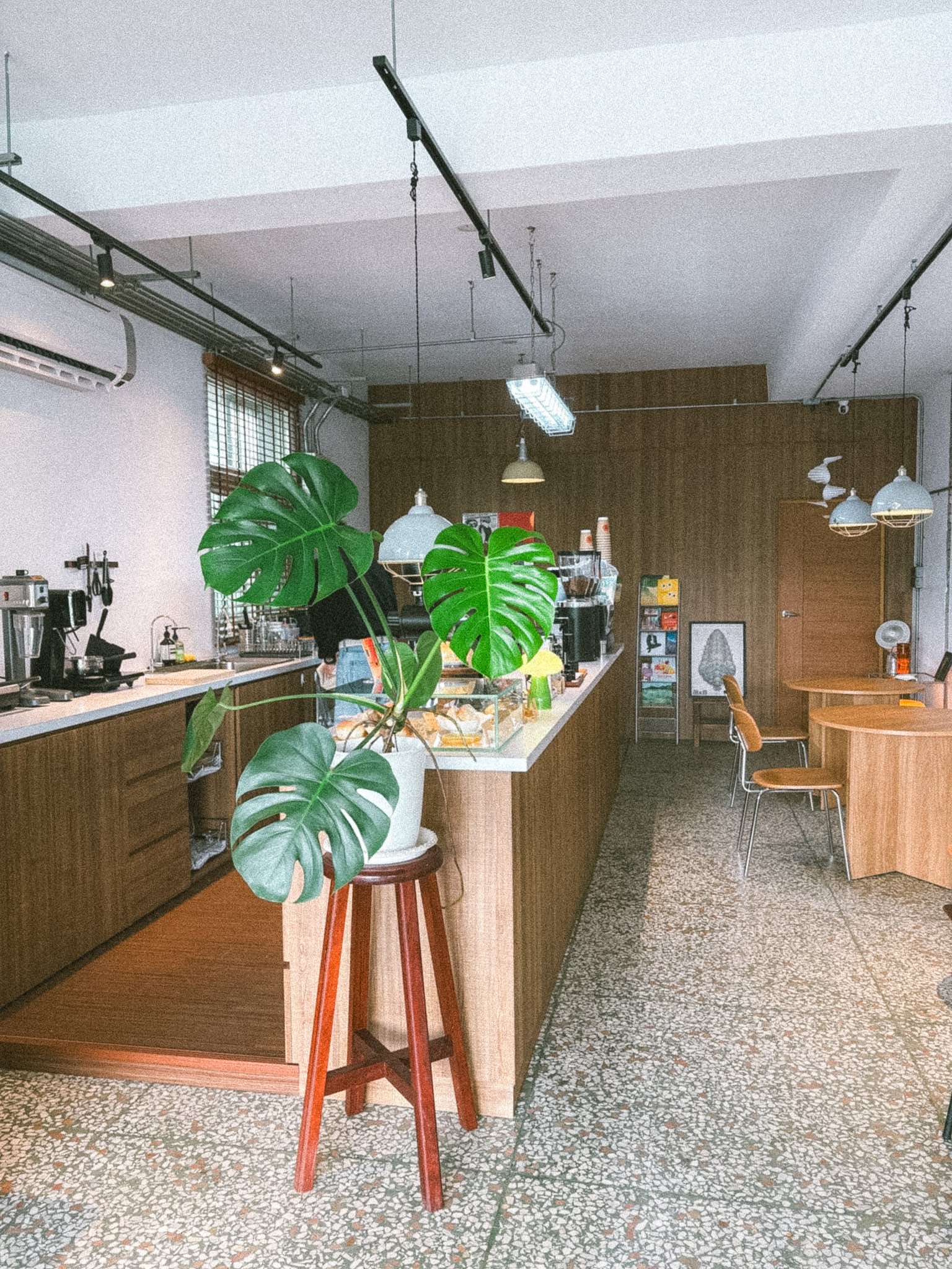 Daytrip Coffee Roasters Hualian - interior.jpg