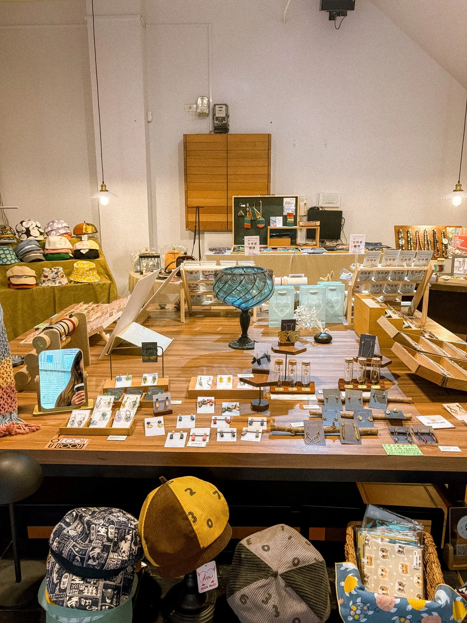 Dihua Street Taipei - cute shop.jpg