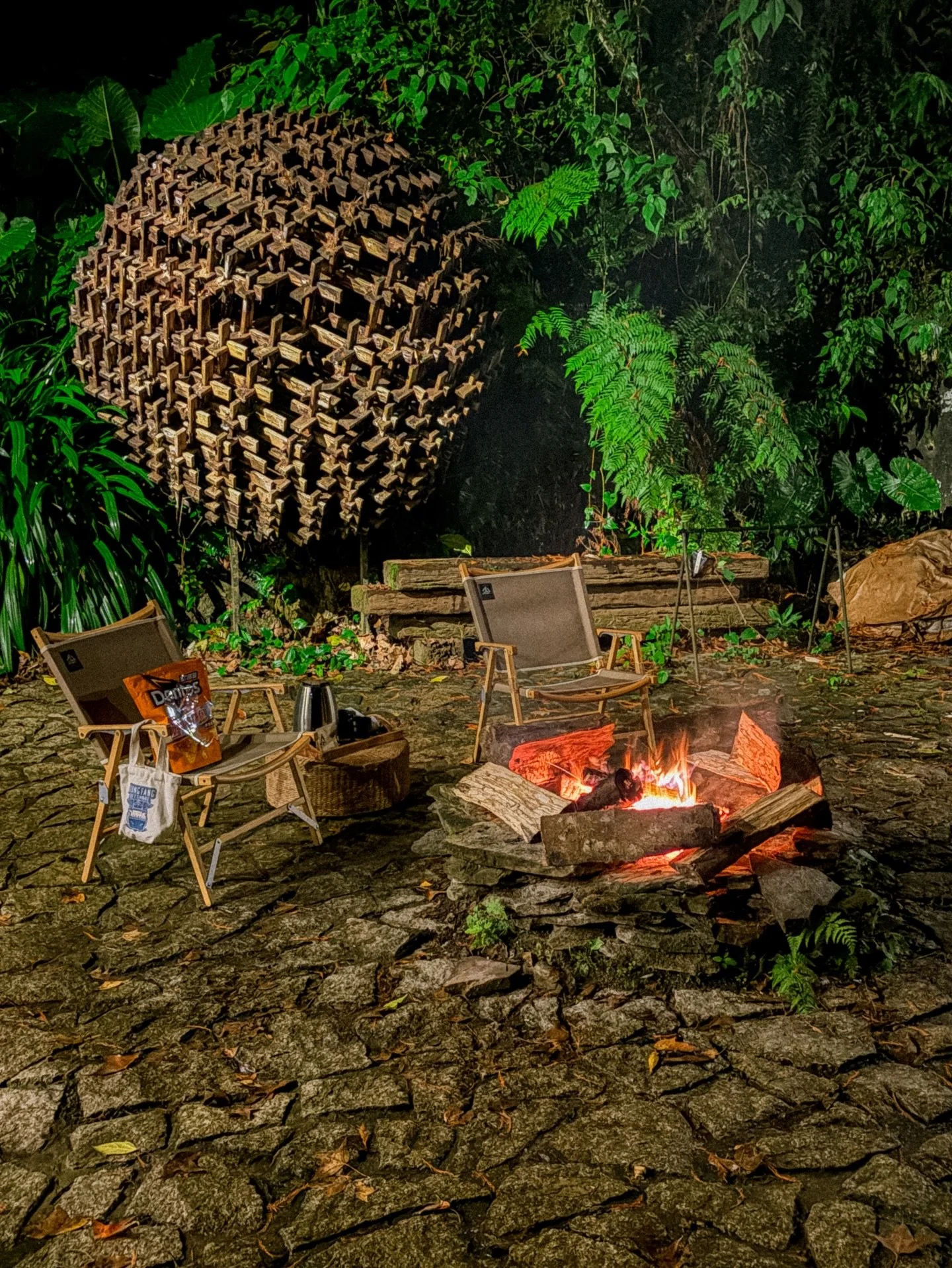 Would you stay somewhere this remote&hellip; even if it meant bugs, no street lights, and monkeys swinging outside your window? 🐒🌿

Driving from Hualien up into the mountains at sunset felt a little unreal &mdash; winding roads, no lights, and sudd