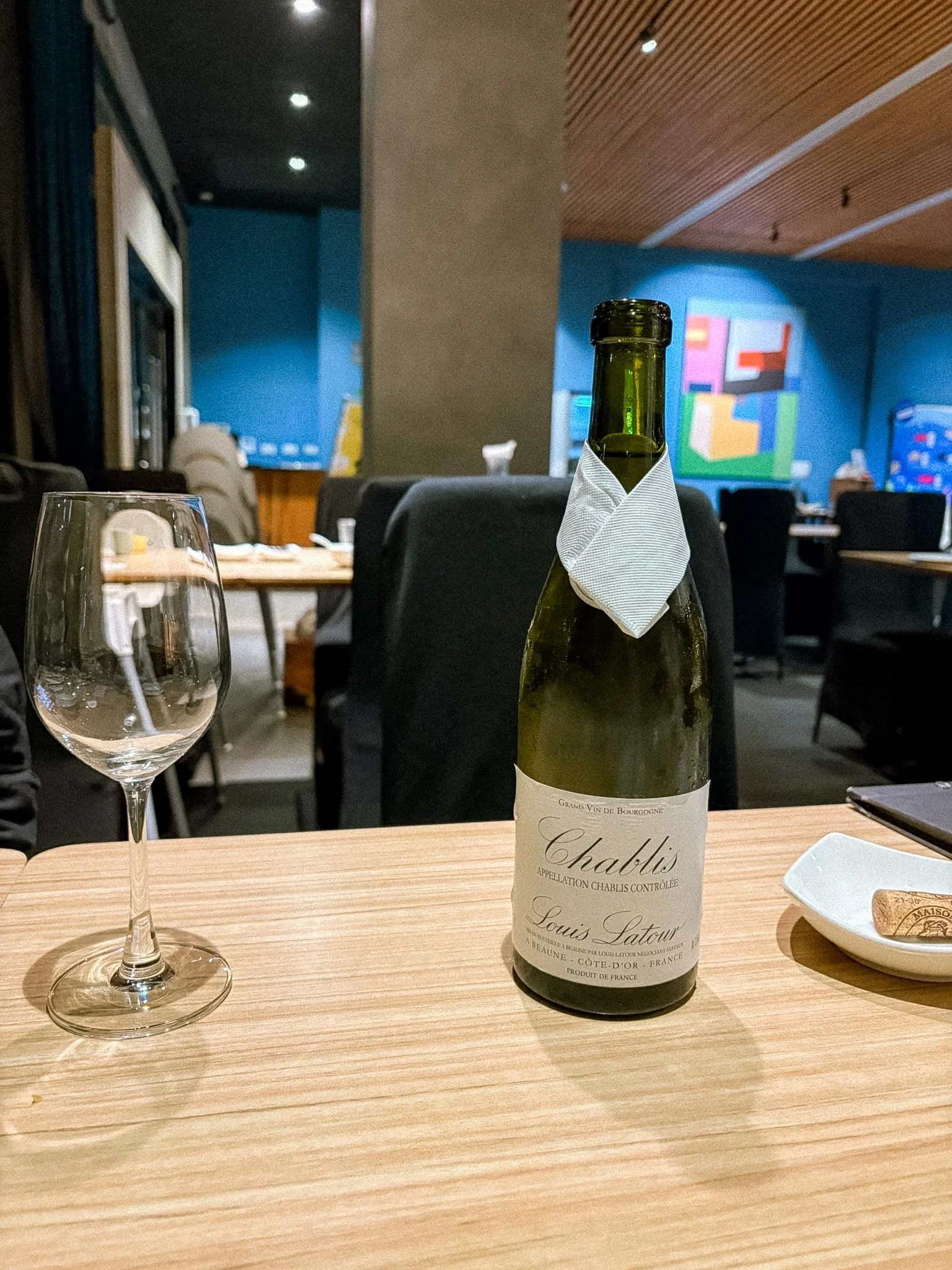 SkyeBay Club - dinner white wine.jpg