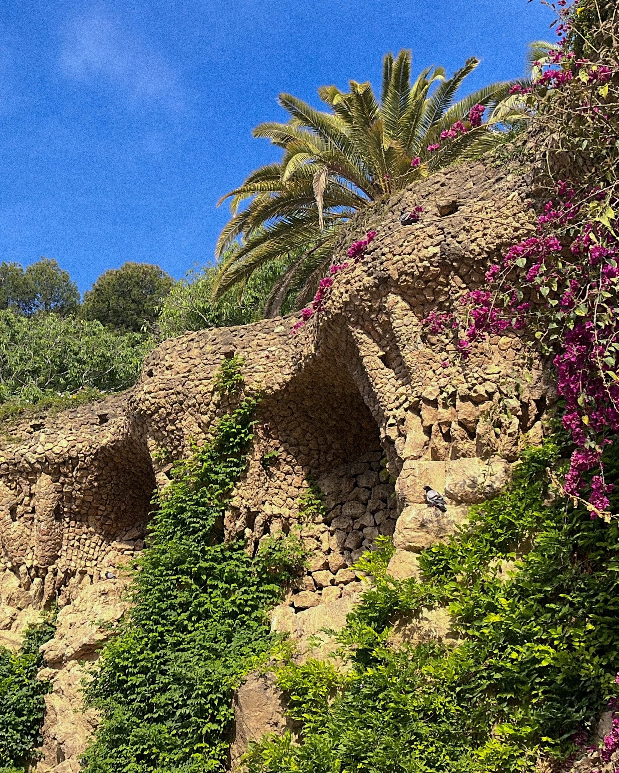 Barcelona will ruin you. 

In the best way possible. 🇪🇸

We went to Barcelona thinking &mdash; Sagrada Fam&iacute;lia, Parc G&uuml;ell, tapas, done.

&hellip; We left with handmade mugs from Gothic Quarter made by a local artist, still thinking abo