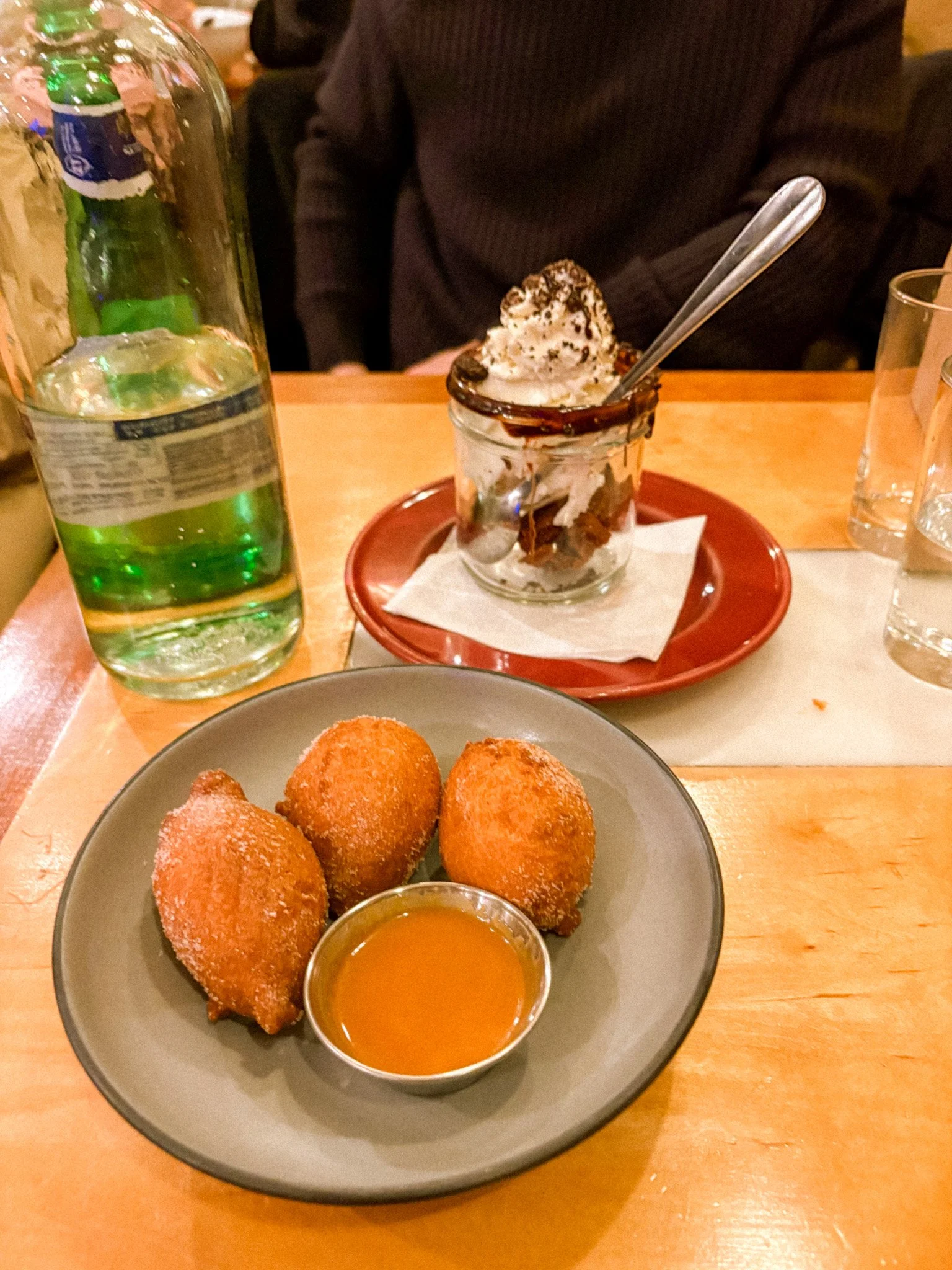Aunt Jakes Manhattan - dessert.jpg