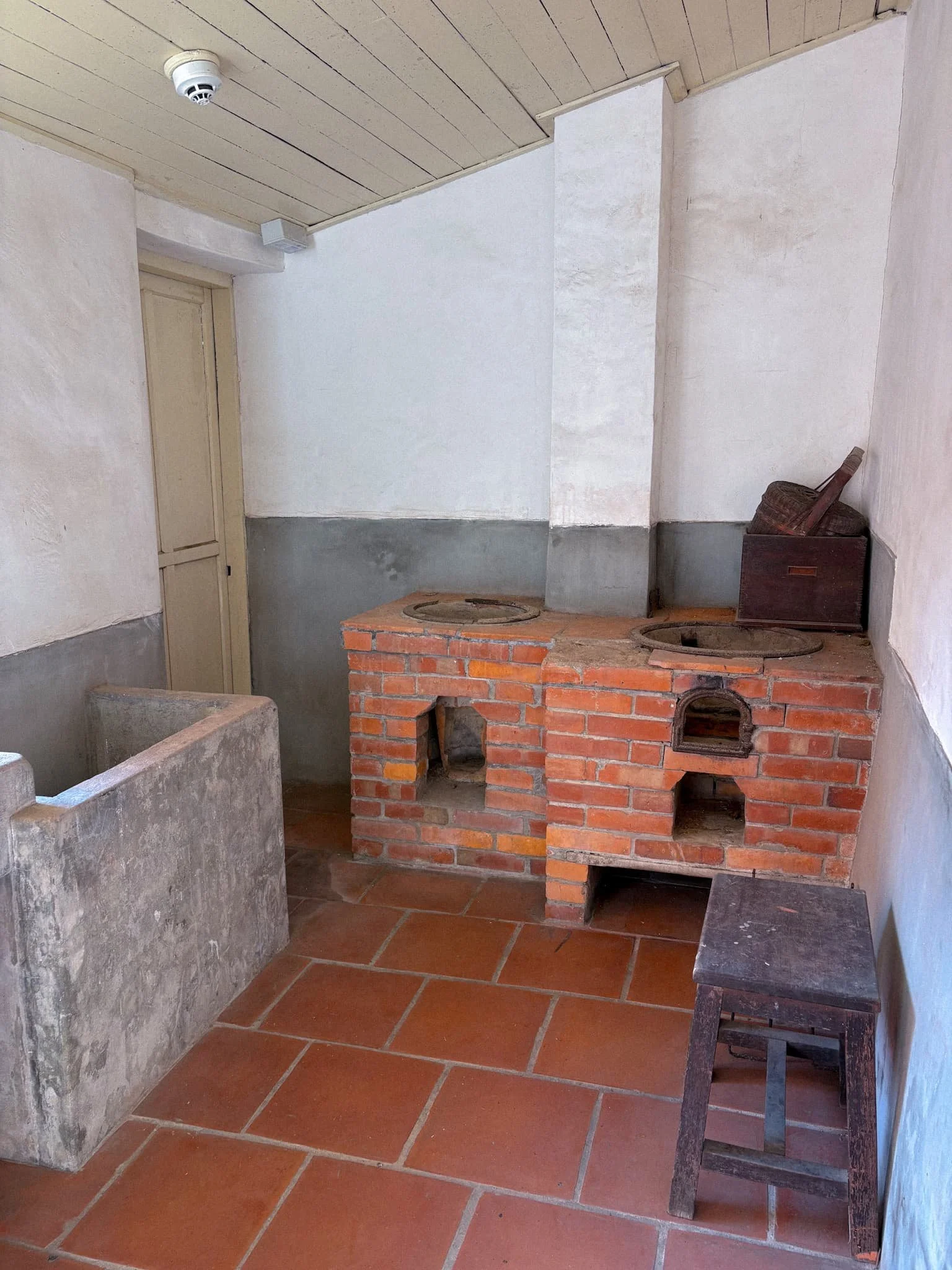 servant's kitchen