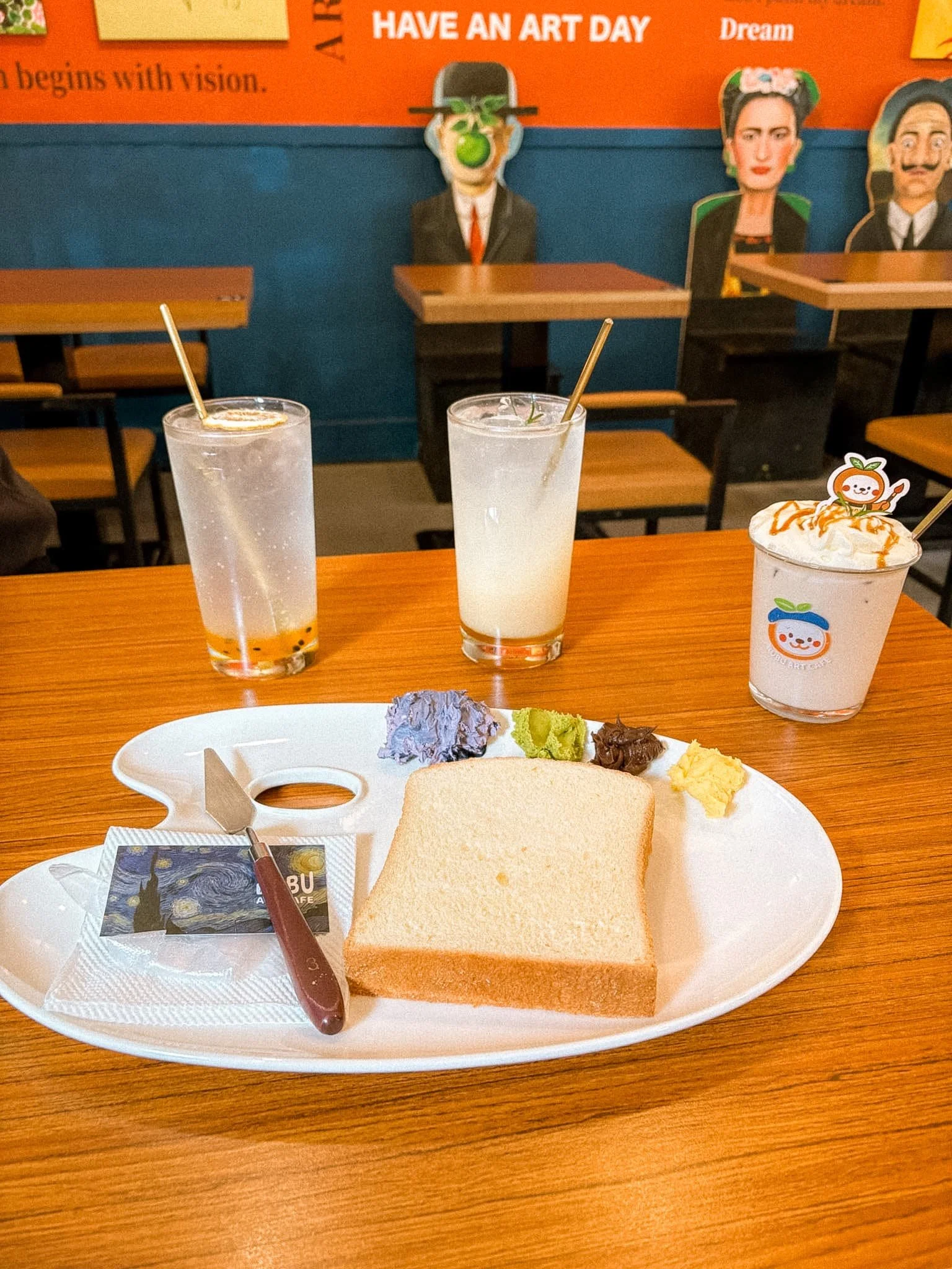 Shengji New Village - Bubu Art Cafe - toast.jpg