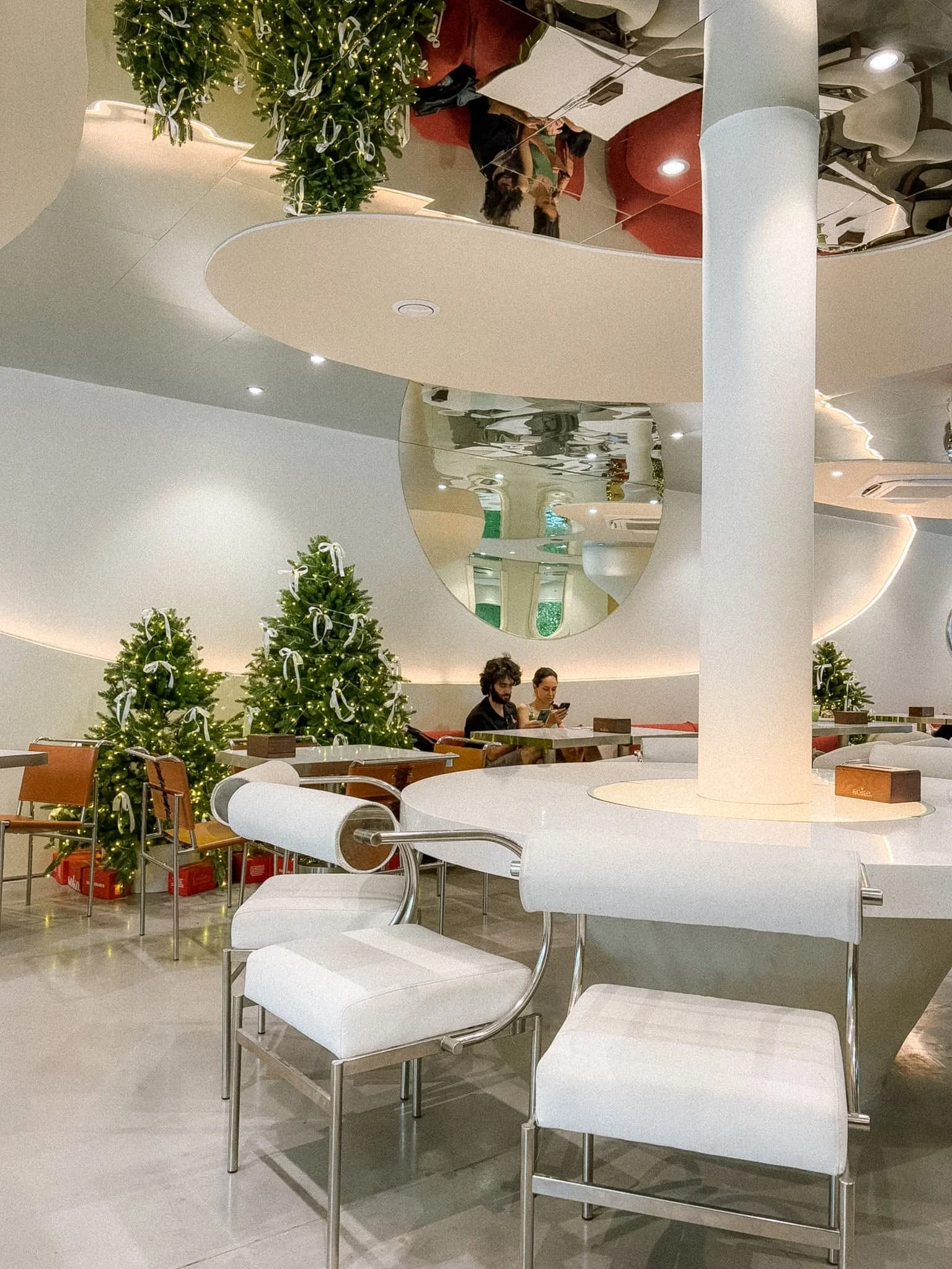 SOKO Cake Bake & Brunch - interior 2.jpg