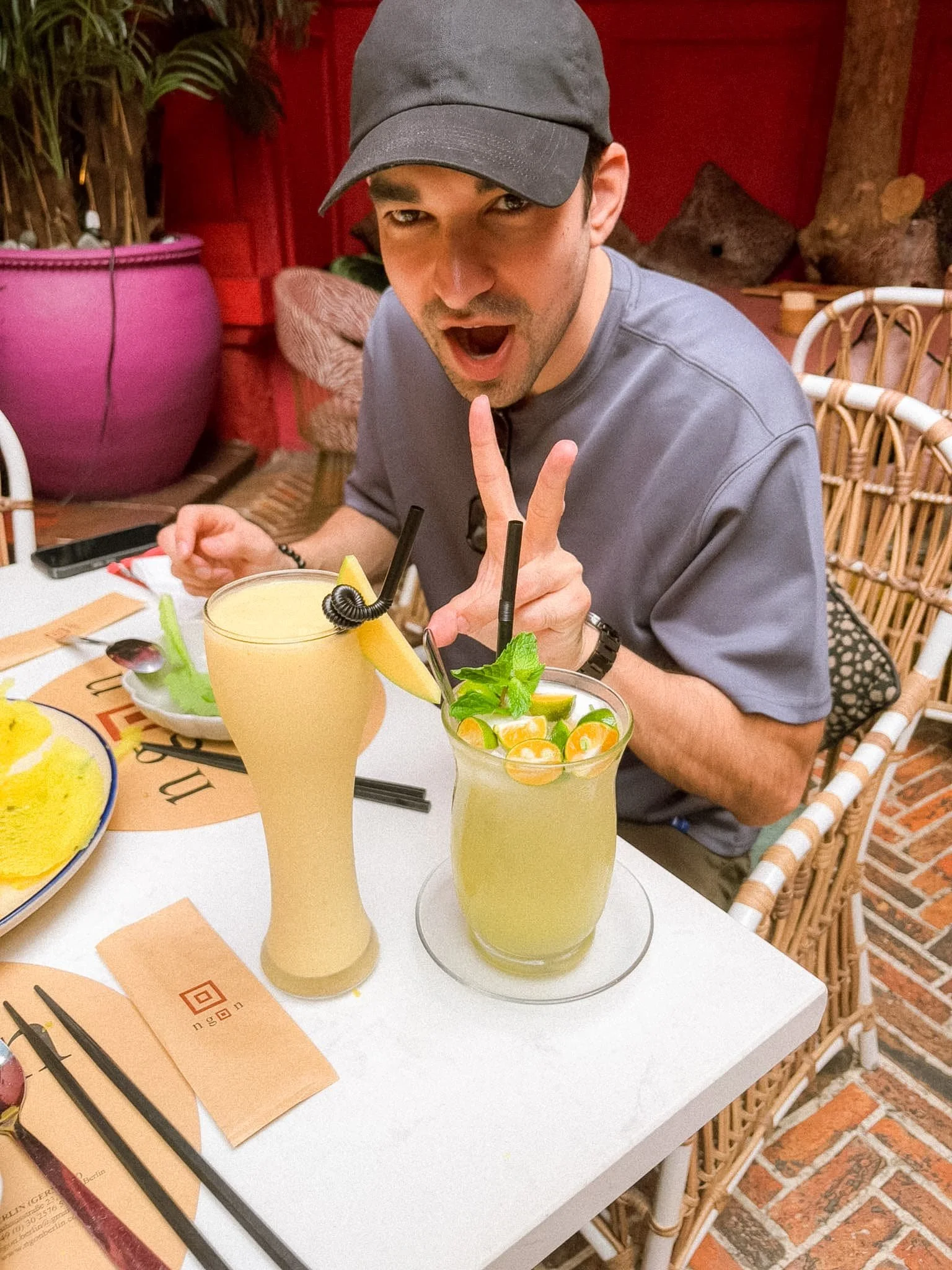 Ngon Saigon - mango smoothie kumquat juice.jpg