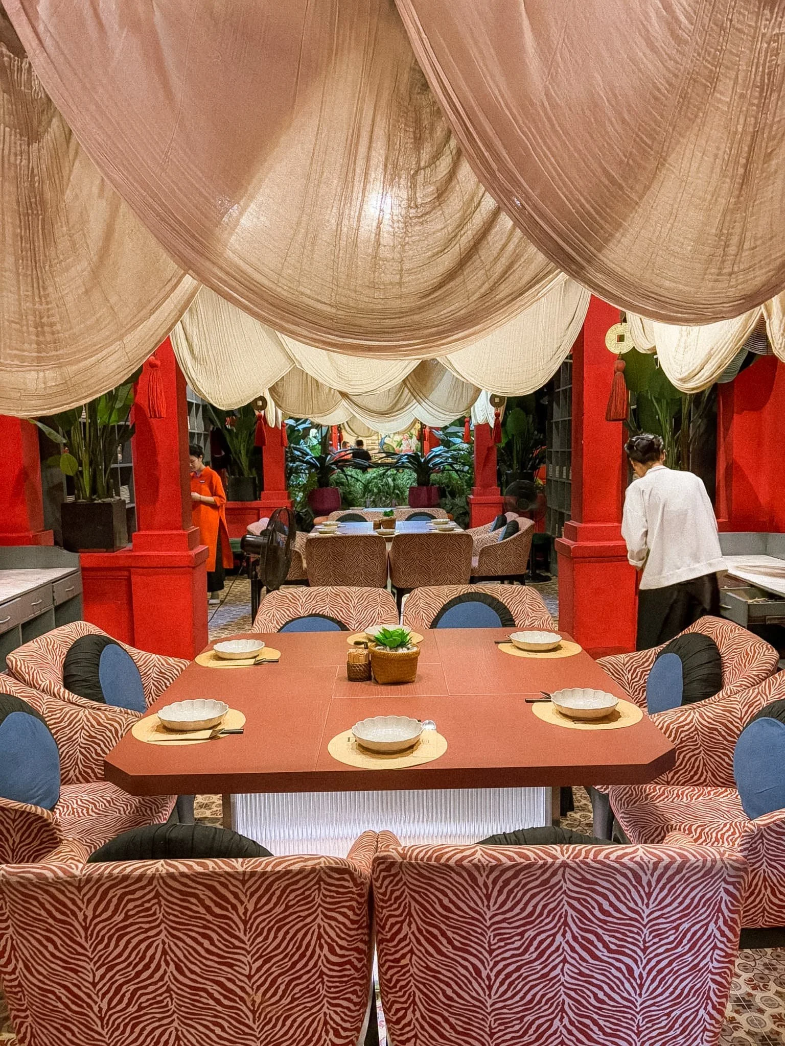 Ngon Saigon - restaurant interior.jpg