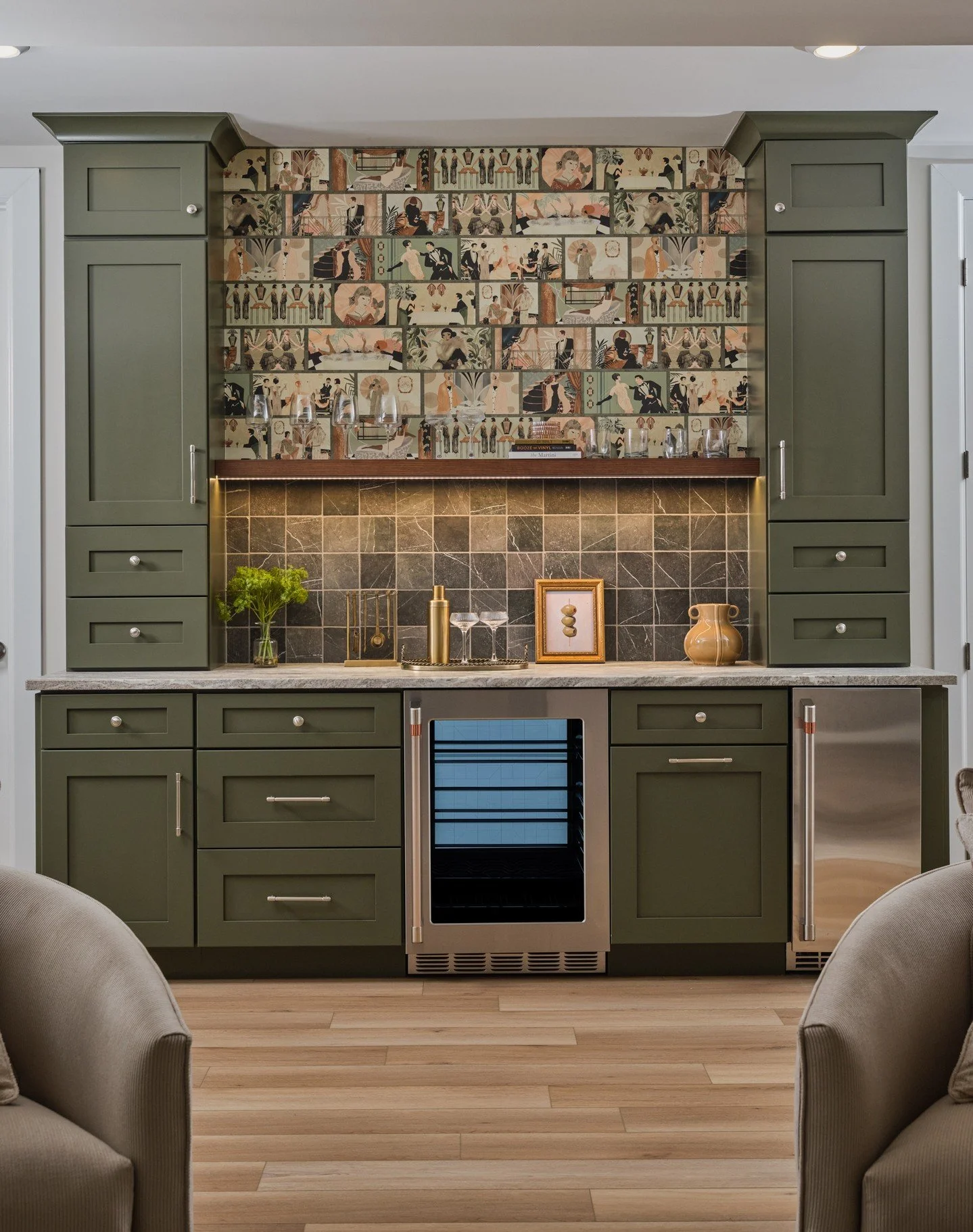 A little moody, a little playful, and ready for a good time. 🥂⁠
⁠
For the basement dry bar at our Espen Court Residence, we went with @sherwinwilliams Garden Gate cabinetry and a Roaring Twenties-inspired @brandmckenzie wallcovering that brings plen