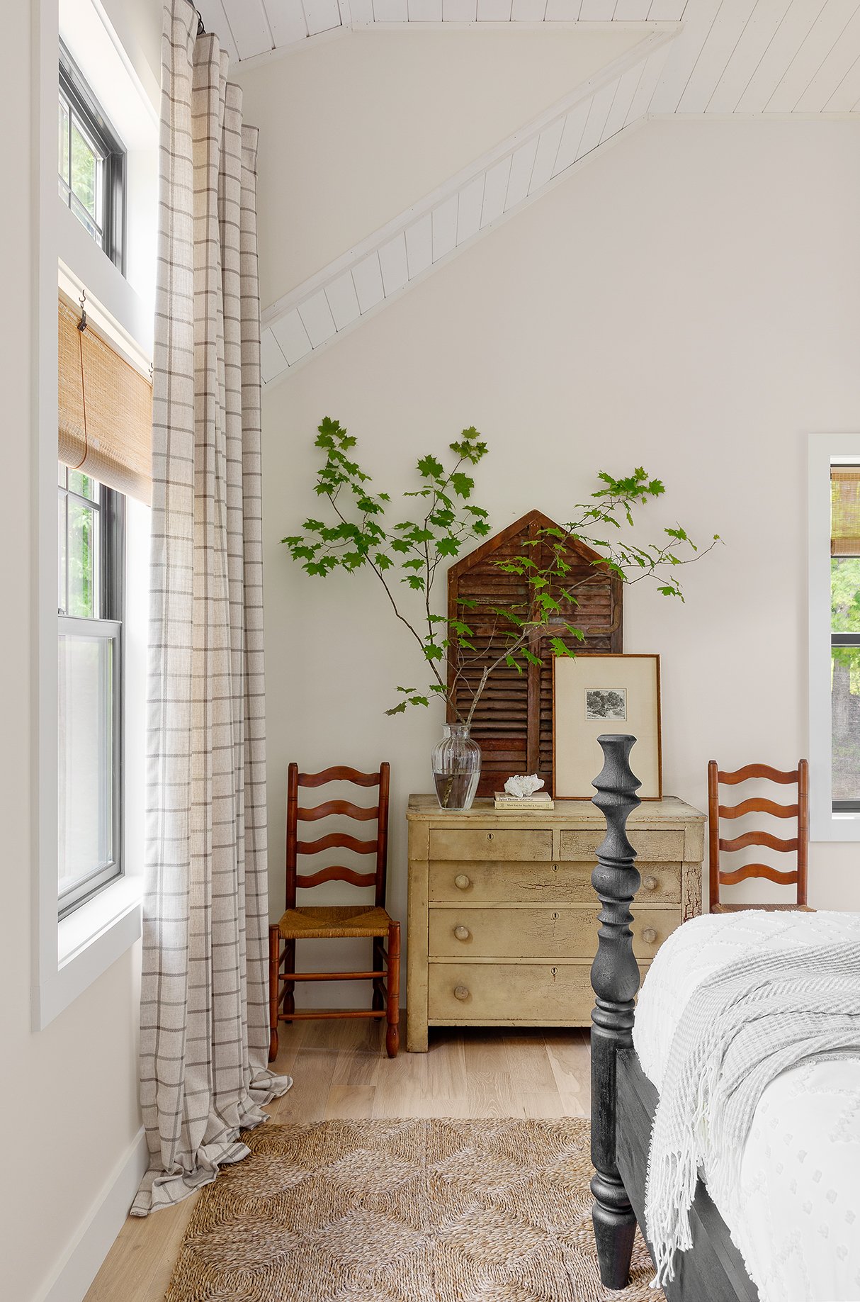 12. Primary bedroom 3.jpg