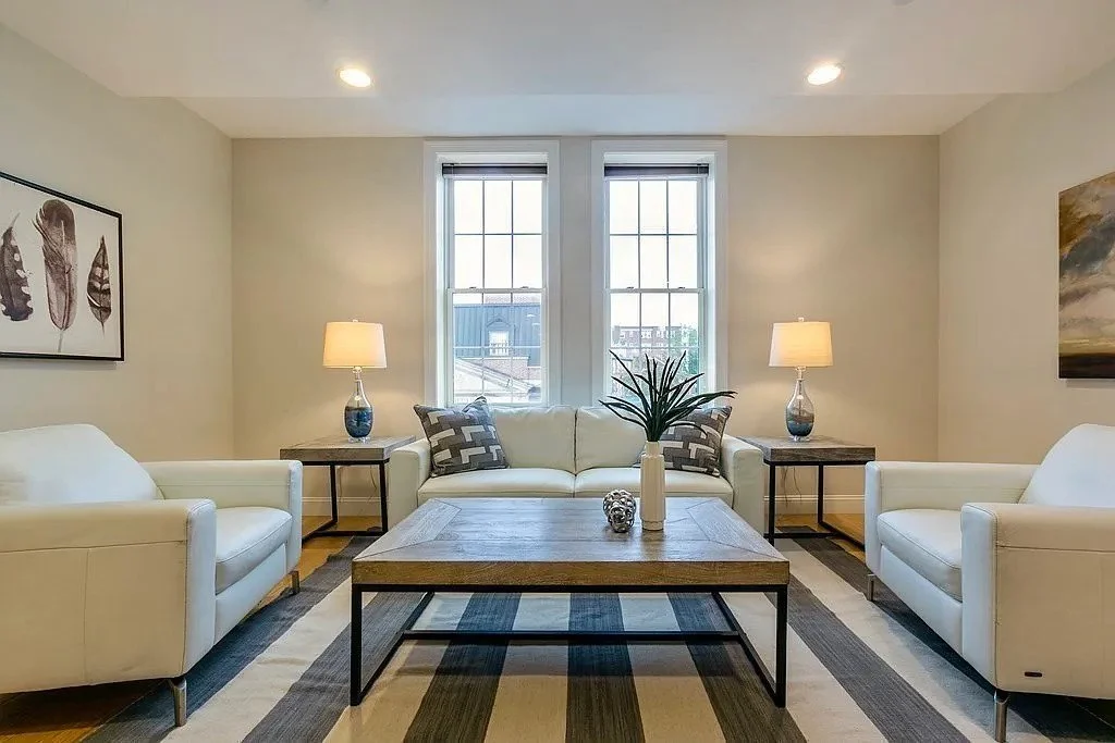 Medford - Sophisticated Urban Condo - Vacant Staging