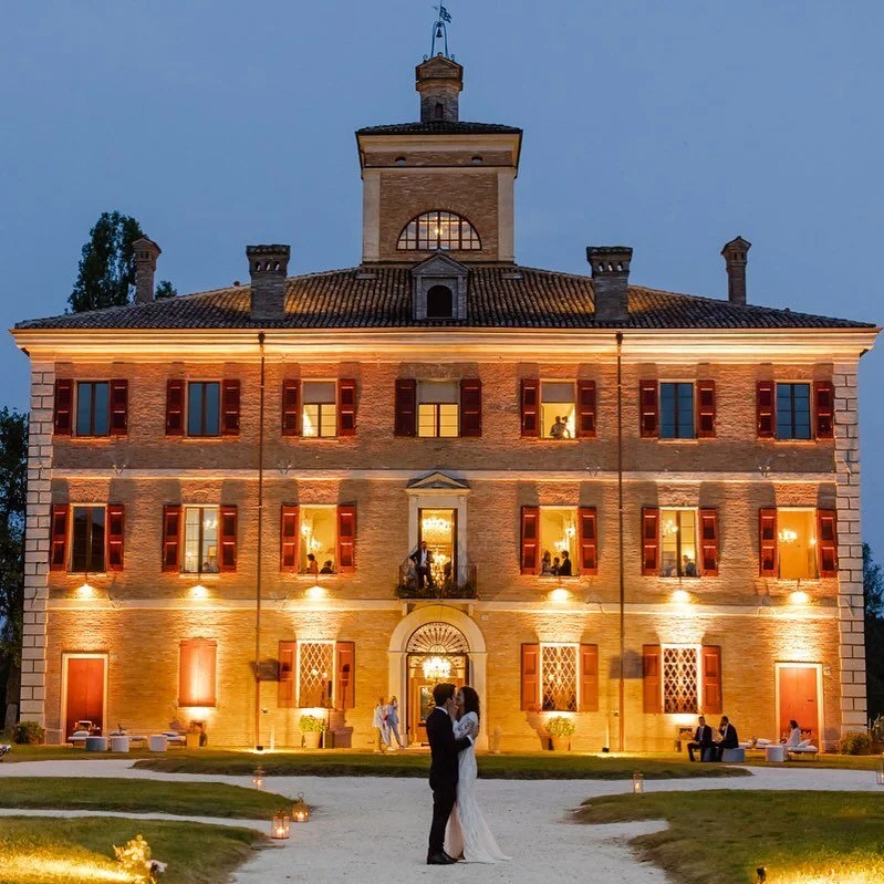 Stiamo per ripartire con una stagione meravigliosa. Non vedo l&rsquo;ora di tornare a far parte delle vostre emozioni ❤️#weddinginspiration#weddingplanner#weddingphotography#weddingdecor#weddingdesign#maladesignweddingplanner