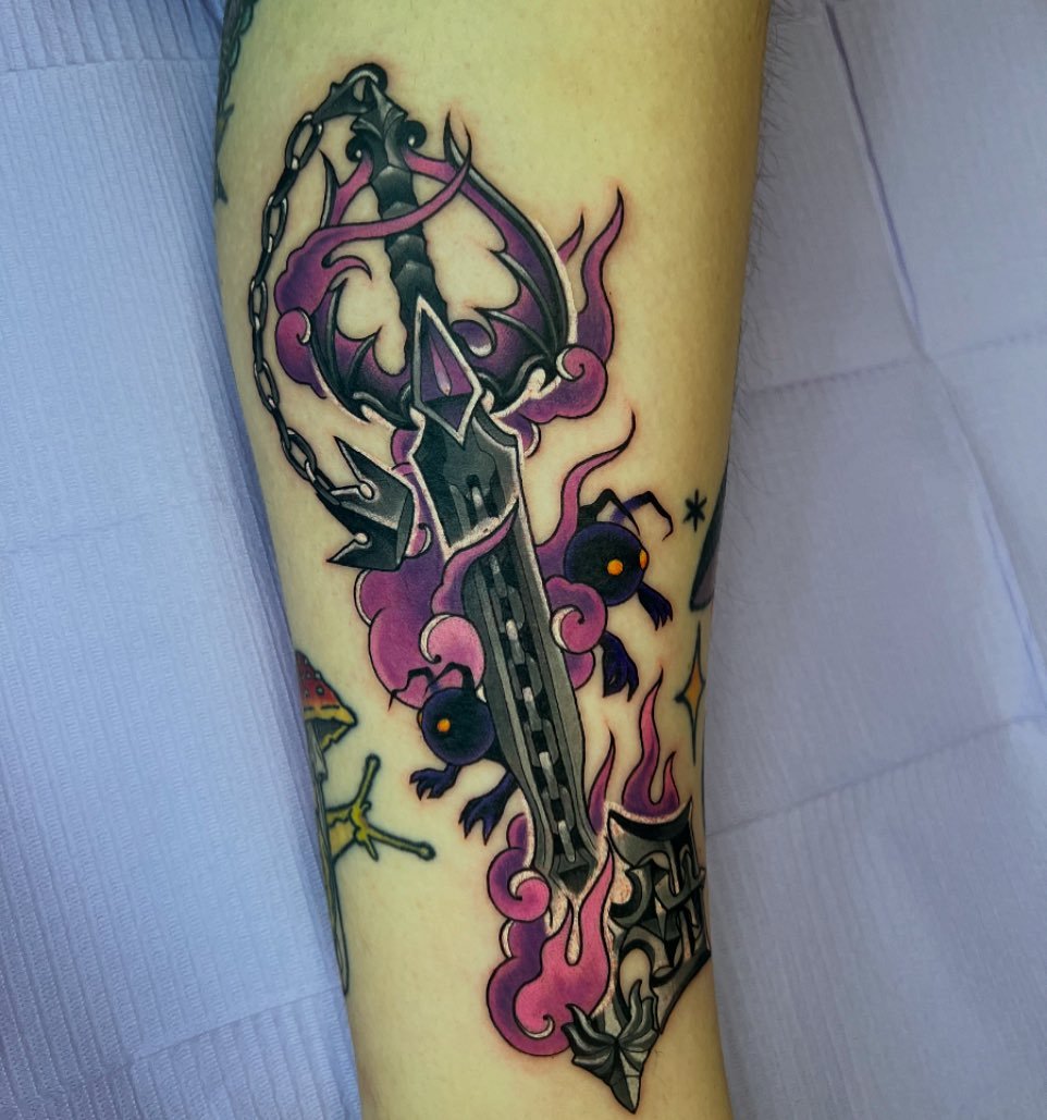 oblivion keyblade!!!
-
made with:
@eternalink @bishoprotary @stencil_shit @peakneedles @ghosttattooco 
-
-
&mdash;&mdash;
#cttattoo #cttattooartist #lgbttattooartist #ctink #sacredarttattooct #neotraditionaltattoo #gothtattoo #kingdomheartstattoo #ki