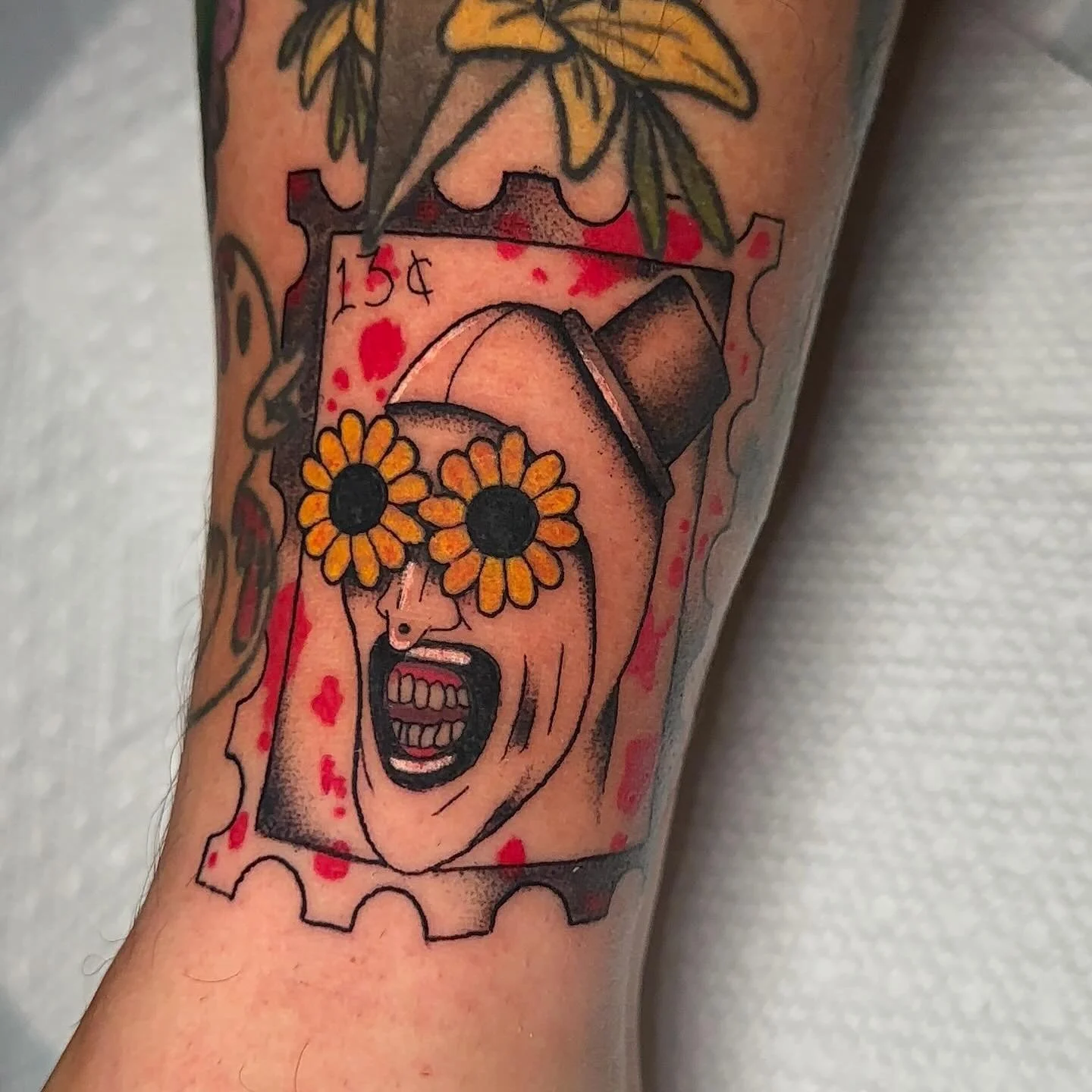 🩸ART🩸
.
.
.
#sacredarttattooct#tattooct#cttattoo#tattoo#tattoos#cttattoos#tattoosct#tattooer#cttattooer#tattooerct#tattooartist#ladytattooer#art#arttheclown#arttattoo#arttheclowntattoo#terrifier#terrifiertattoo#movie#movietattoo#horrortattoo#horror