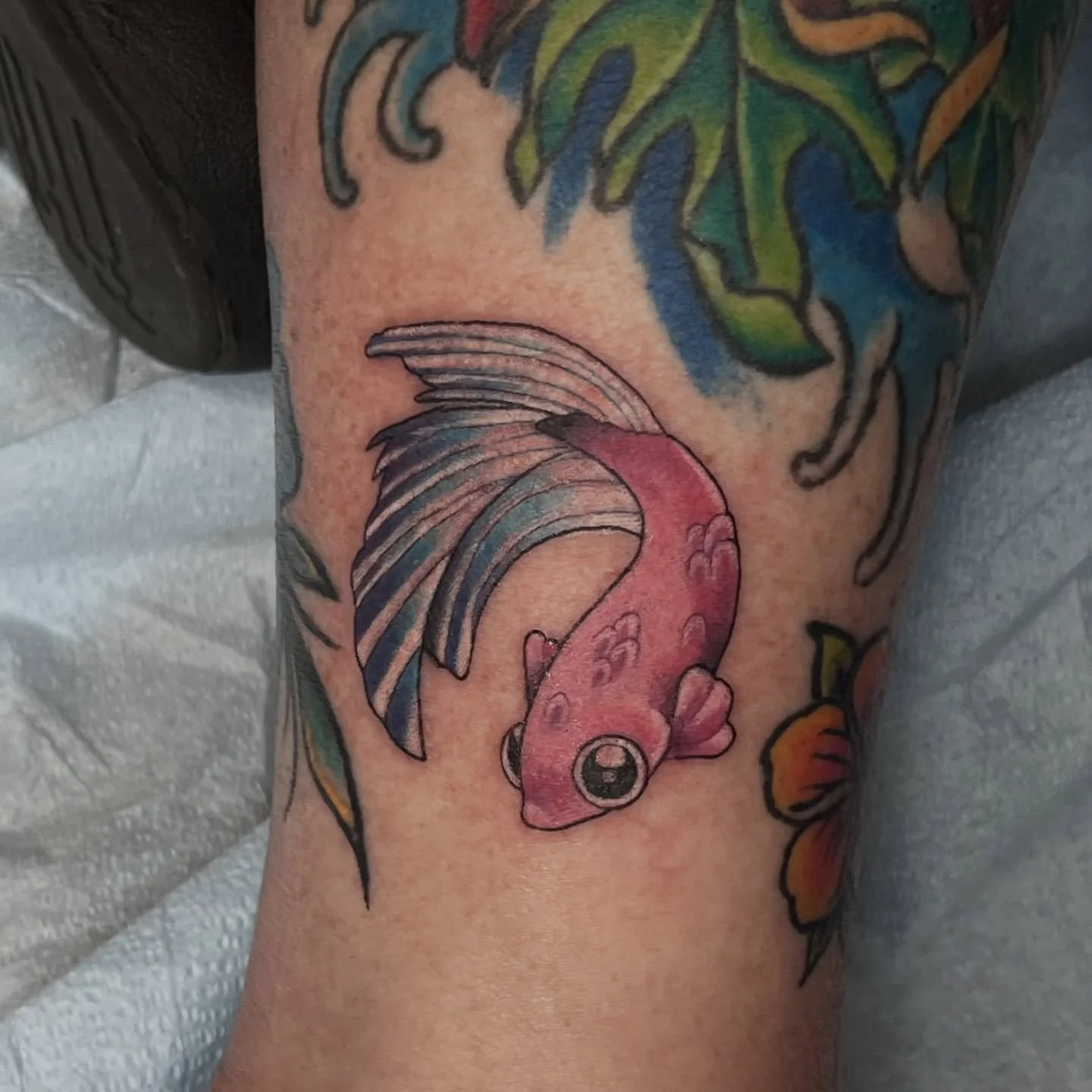 got to tattoo the koi fish from my flash sheet for wendi!!! thank you again it was so fun doing this for you!!! 

i am booking for november, dm to book!!

[ #myart #flash #flashsheet #digitalart
#digitalillustration #illustration #tattoo #tattooideas