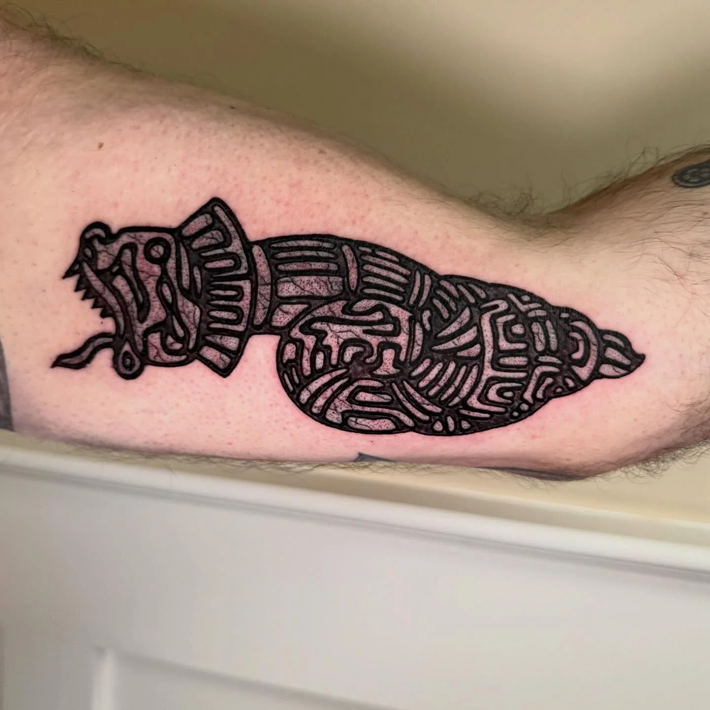 Had a blast in Orlando but feels even better to be back pushing ink! Also always feel the first tat back from a vacation always goes so smooth. 
.
.
.
#Tattoo #sacredarttattooct  #ctink #inked #connecticuttattoos #blackandgreytattoo #peakneedles 
#sa