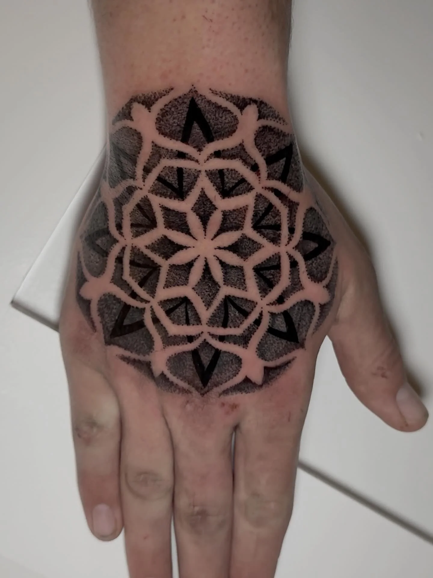 Job stopper 🛑 
.
.
.
#Tattoo #sacredarttattooct  #ctink #inked #connecticuttattoos #blackandgreytattoo #peakneedles #americantraditionaltattoo 
#satlikeachamp #blackandgreytattoo #colortattoo