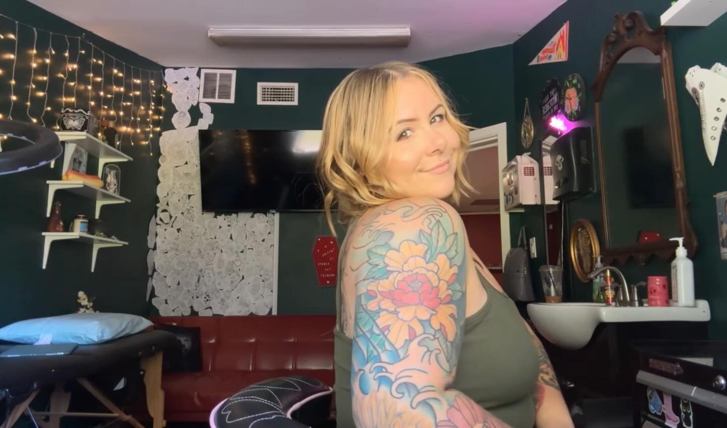 I love winter but 70 degree days have me dreaming of warmer weather 🩵