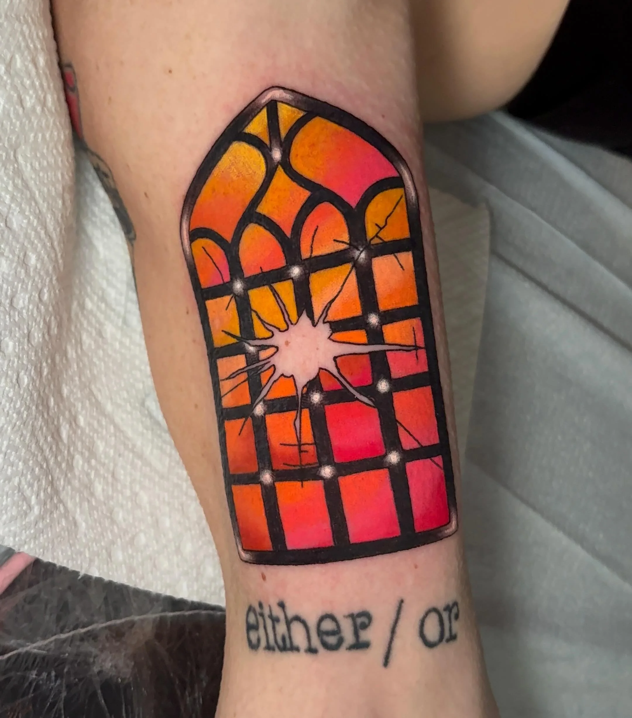 I HOPE YOU THREW A BRICK RIGHT INTO THAT STAINED GLASS! 🥹🖤
.
Friendly reminder that all of my Noah Kahan flash is available to be tattooed! My flash event has been fully booked, but regular appts are always welcome 😌
.
(Tattoo underneath it not by