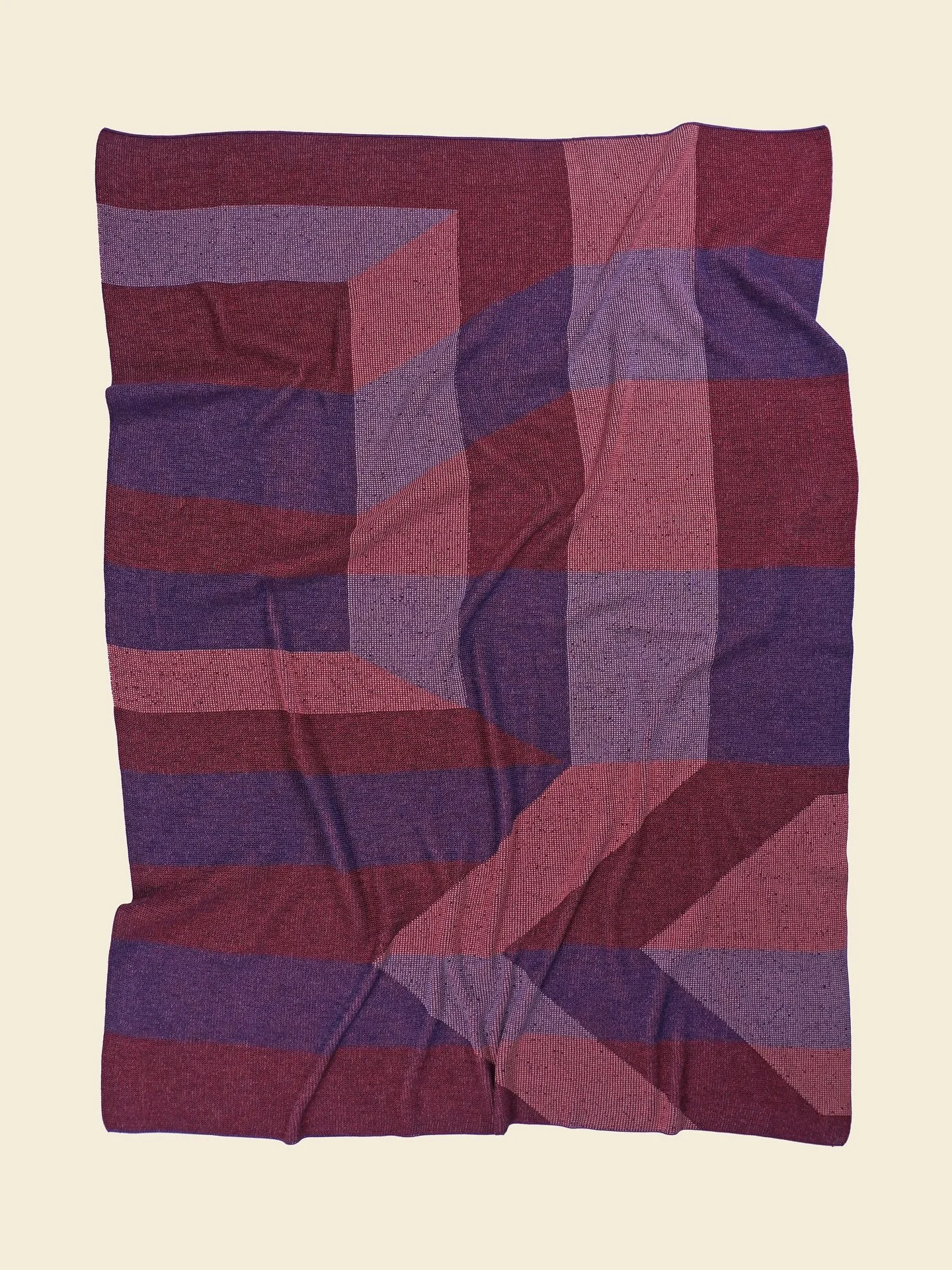 Soft, breathable, and designed to move effortlessly between seasons, this knitted blanket is made from a luxurious blend of merino wool and organic cotton. 

Limited edition - produced locally in our Berlin studio with zero waste.

Shop at www.boi-kn