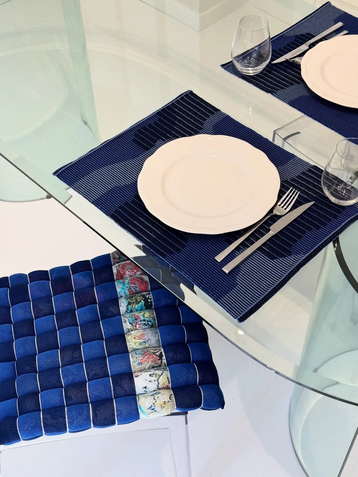 A perfect combo for your dining table.

Upcycled seat cushion filled with production waste and our table mats made from GOTS certified organic cotton.

Limited edition - produced locally in our Berlin studio with zero waste.

Shop at www.boi-knit.com