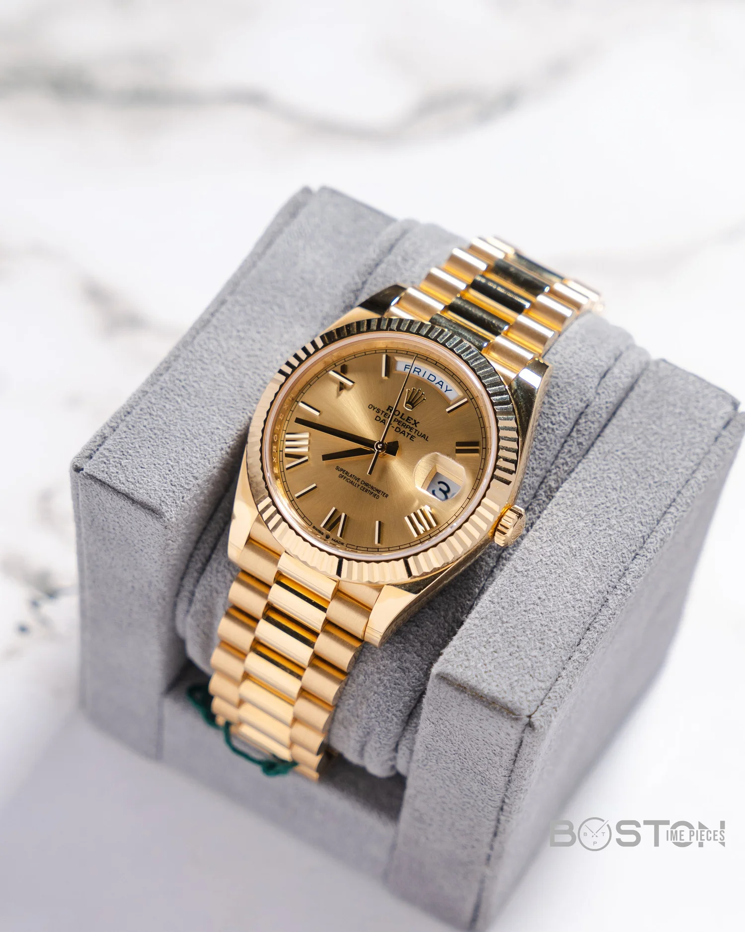 daydate 40 gold