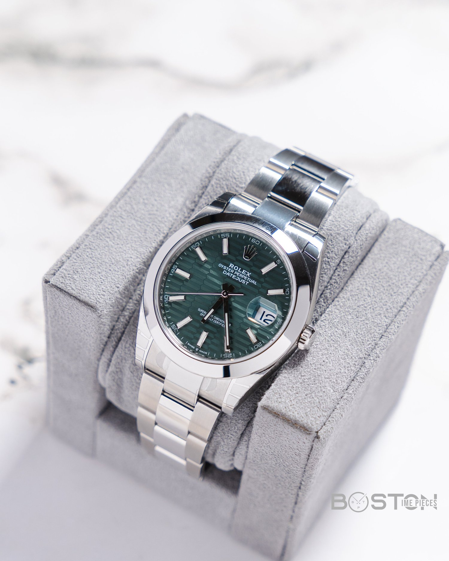rolex datejust 41 jubilee smooth bezel