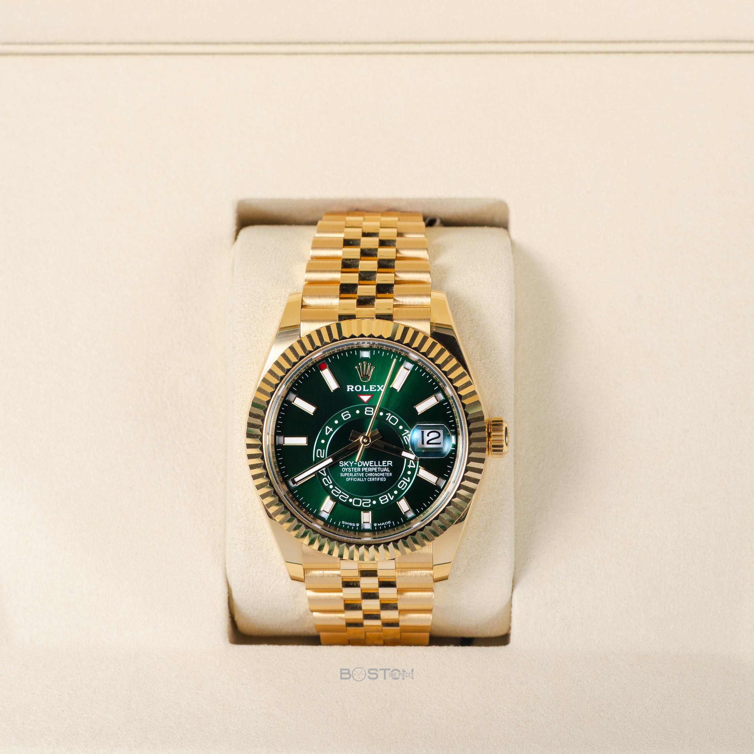 Rolex Yellow Gold Sky-Dweller