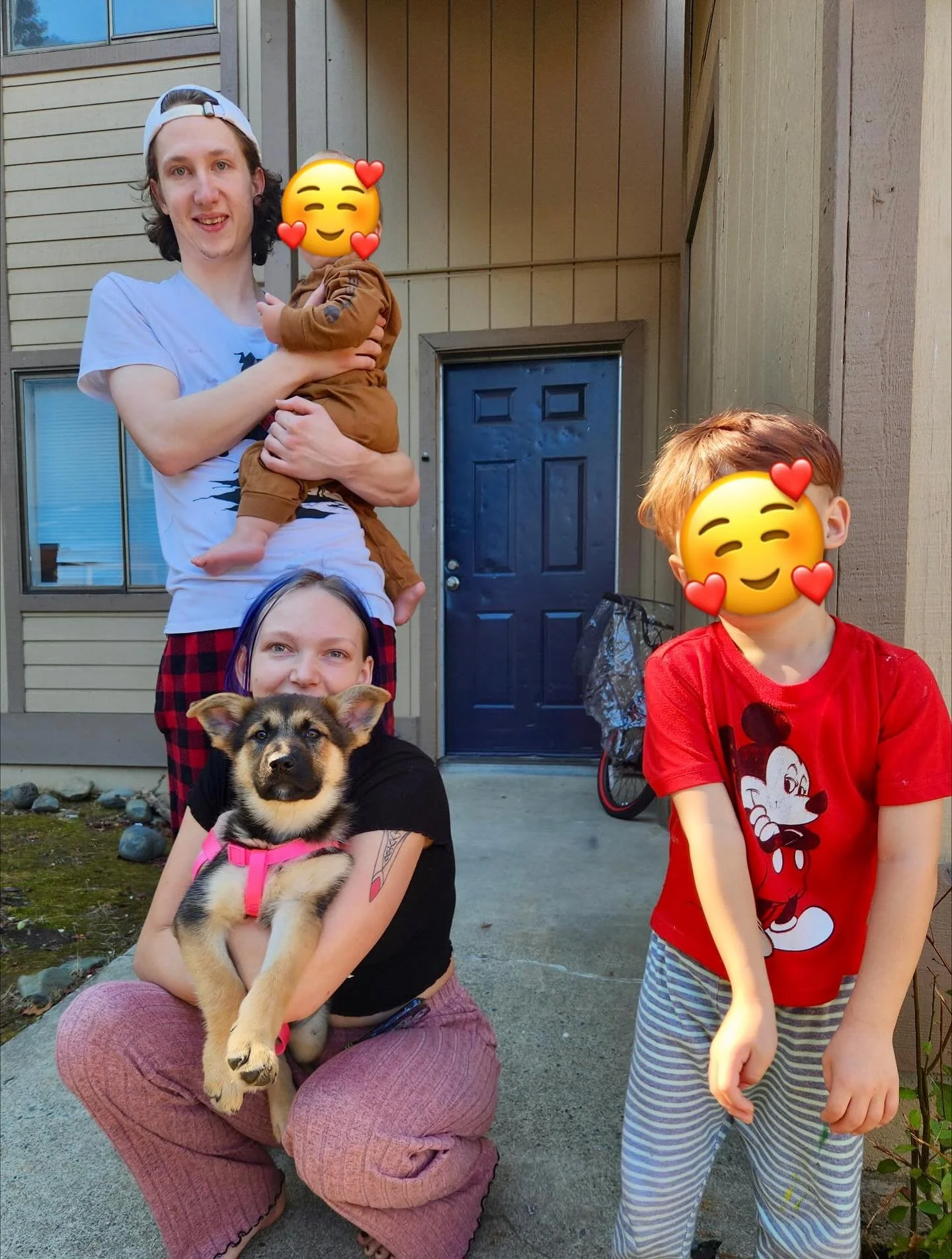 𝗛𝗮𝗽𝗽𝘆 𝘁𝗮𝗶𝗹 𝘁𝗶𝗺𝗲! Our sweet Koda girl has found her furever family 🎉🎉🎉 After numerous inquiries and a meet and greet, her family finally found her! ⁣
⁣
Koda will get to grow up with 2 human brothers, her pawrents, and a doggy cousin 🥹