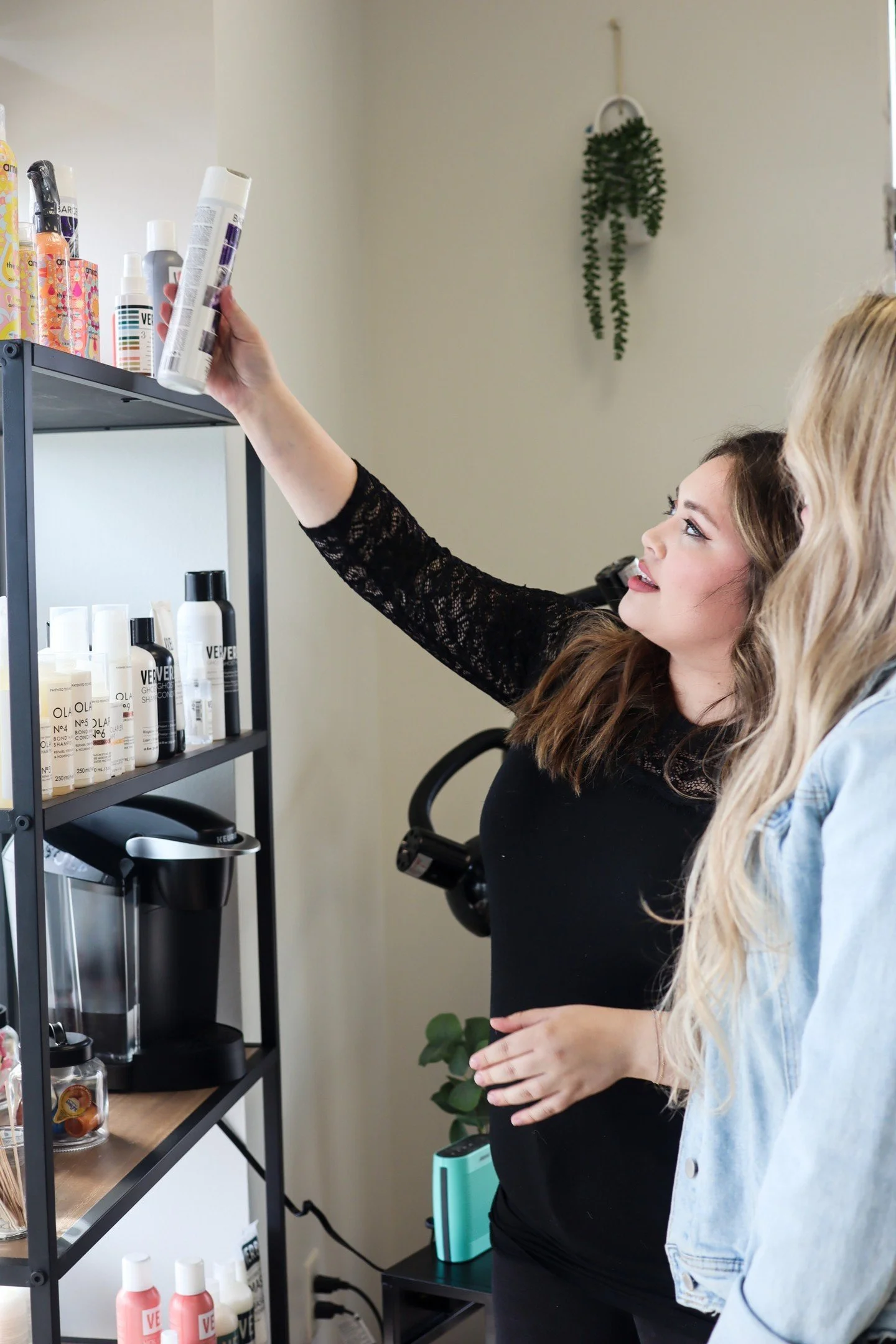 At The Process Salon, we understand that your hair journey continues at home! Choosing the right products is essential for maintaining the health and vibrancy of your hair after you leave our chairs. 🌟

Using salon-quality products can significantly