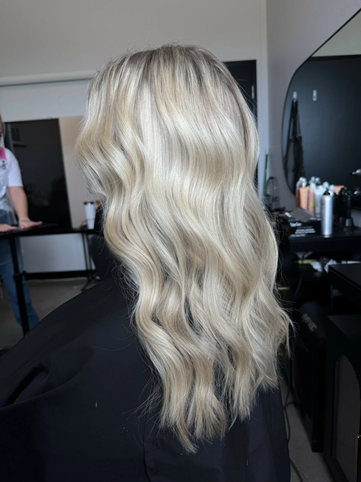 The Summer Blonde Refresh Bundle is here 🇺🇸✨

Now that the holiday weekend is wrapping up, we&rsquo;re officially kicking off our July blonde reset.

This bundle was created to bring your blonde back to life after sun, chlorine, and summer heat.

F