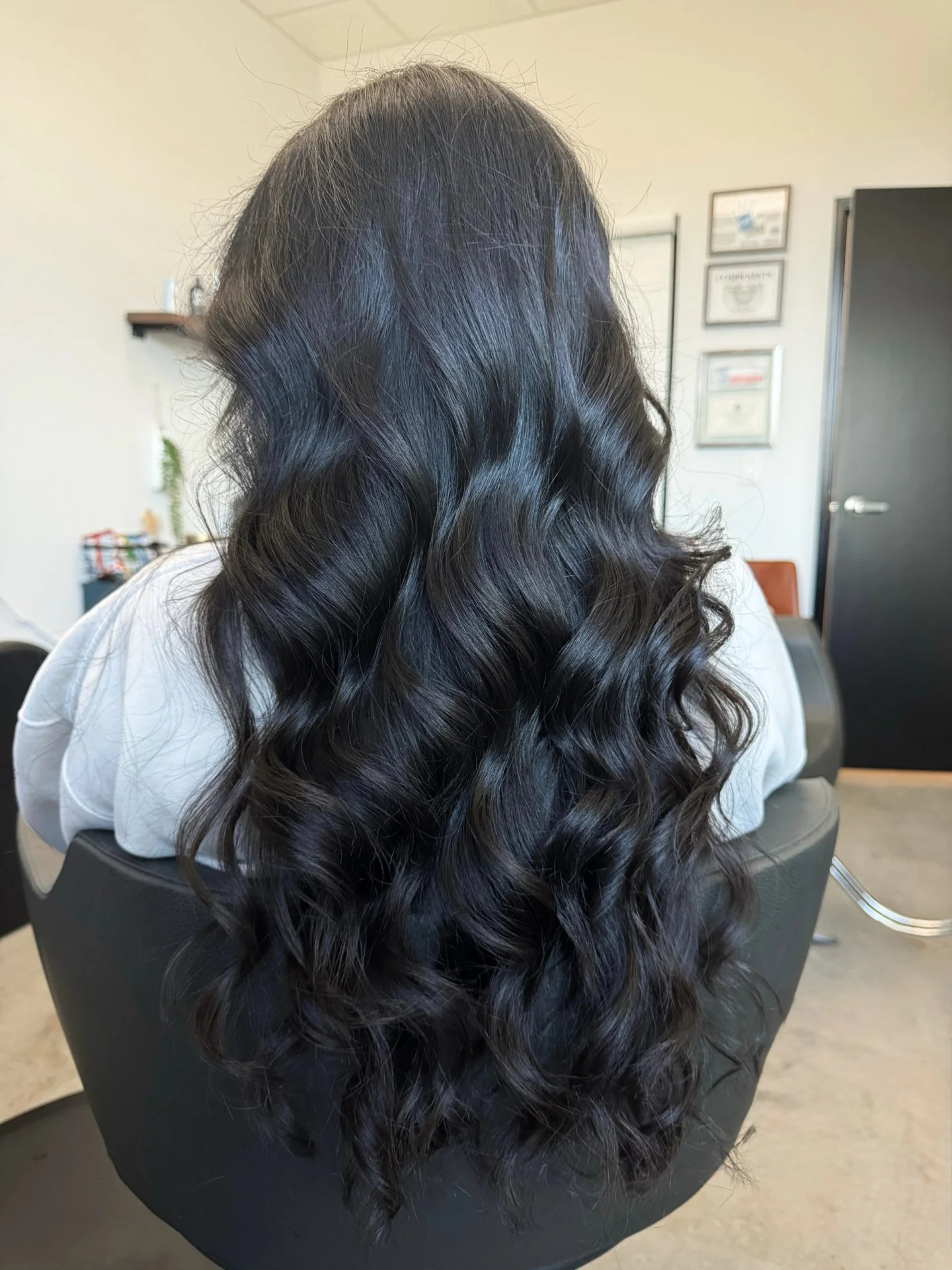 Consider this your sign to stop doing your own blowouts! 

If you love having fresh, styled hair but don't always have the time or desire to do it yourself, our Blowout Membership might be exactly what you've been looking for!

We have three levels d