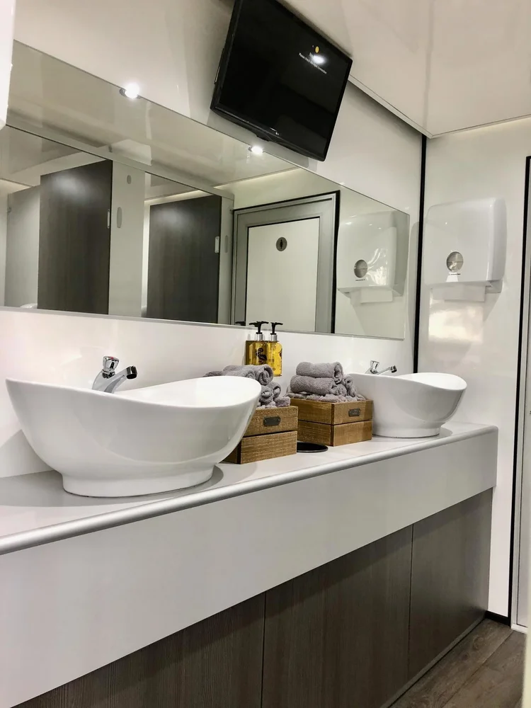 Luxury restroom trailer