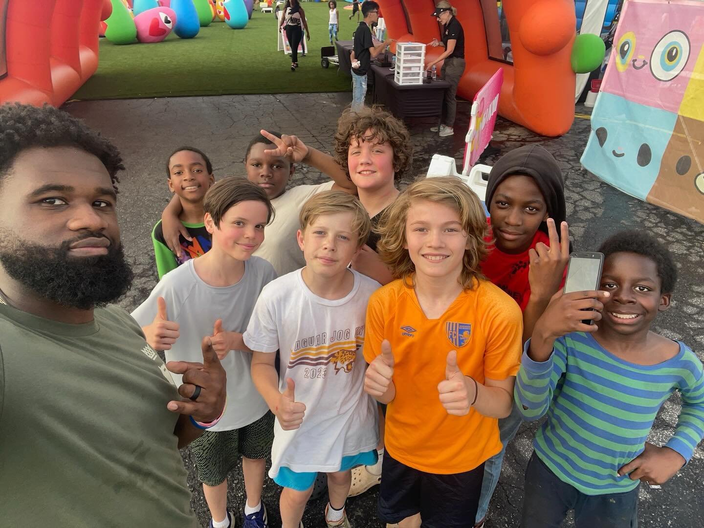 FUNBOX @funbox was too fun for the squad 🔥 
.
We Jumped! 🙌🏾Laughed! 🤣 Sweat! 🥵 and all that up under the sun! ☀️ 
It&rsquo;s always a joy to see kids&rsquo; true nature and innocence come out when they detach from the distracting world and attac