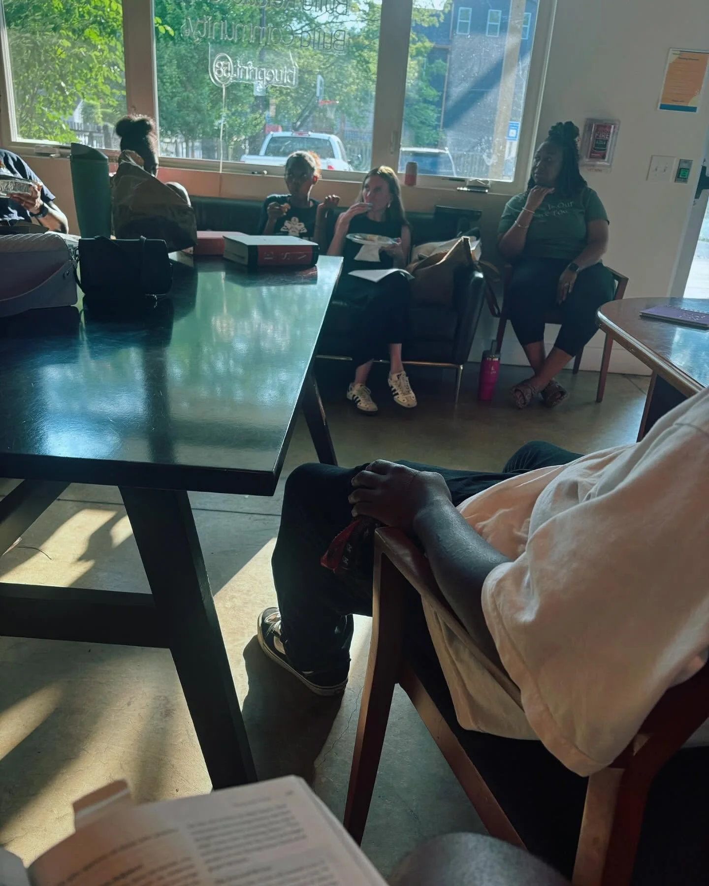 📖✝️🙏🏾
.
Summer Bible Studies at @blueprint58atl is where we need to be‼️
@carveryounglife