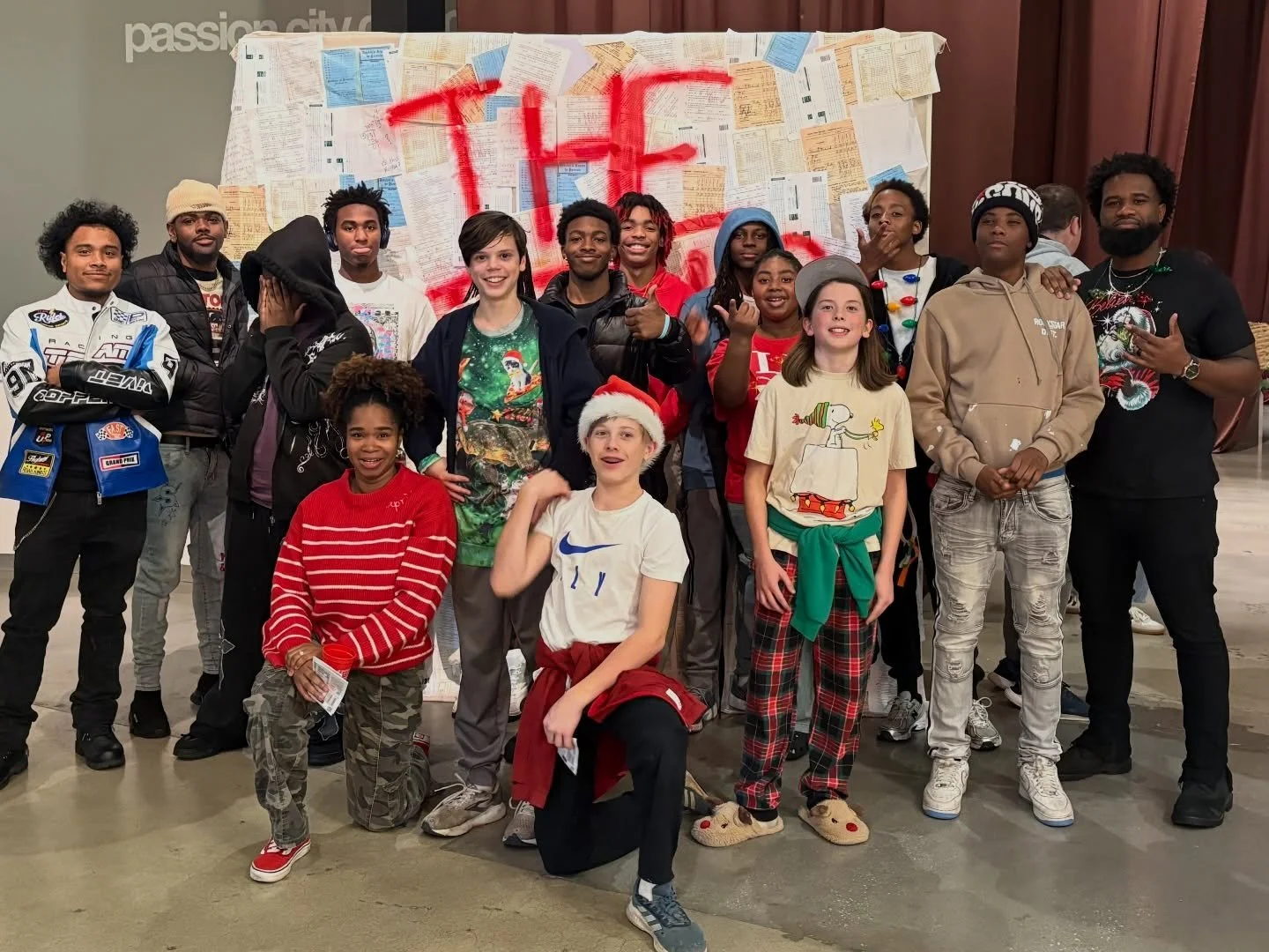 What an incredible way to end off 2025 with the Xmas Rising ⚡️at @pcc_students @passioncityatlanta ‼️✝️ 
.
Praising Jesus 🙌🏾🙌🏻 Holiday fun 🎄🤣 Good Food 🥞🍪 and Deeper relationships 🫱🏾&zwj;🫲🏻
.
Can&rsquo;t wait for more Jesus and more life 