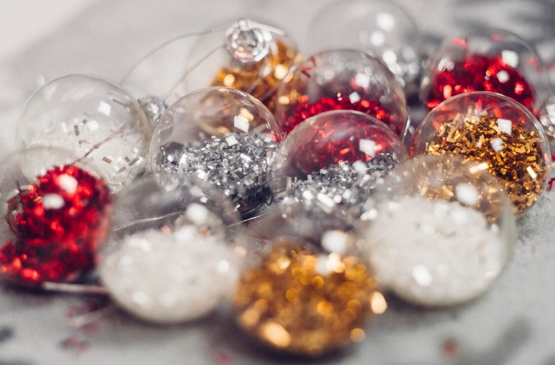 THIS IS NOT A DRILL:

You most likely have just 144 more work days until the #holiday season kicks off, and you know what that means: the company's end-of-year #party, #gift-giving and more. This year, give yourself the ultimate present and hand over
